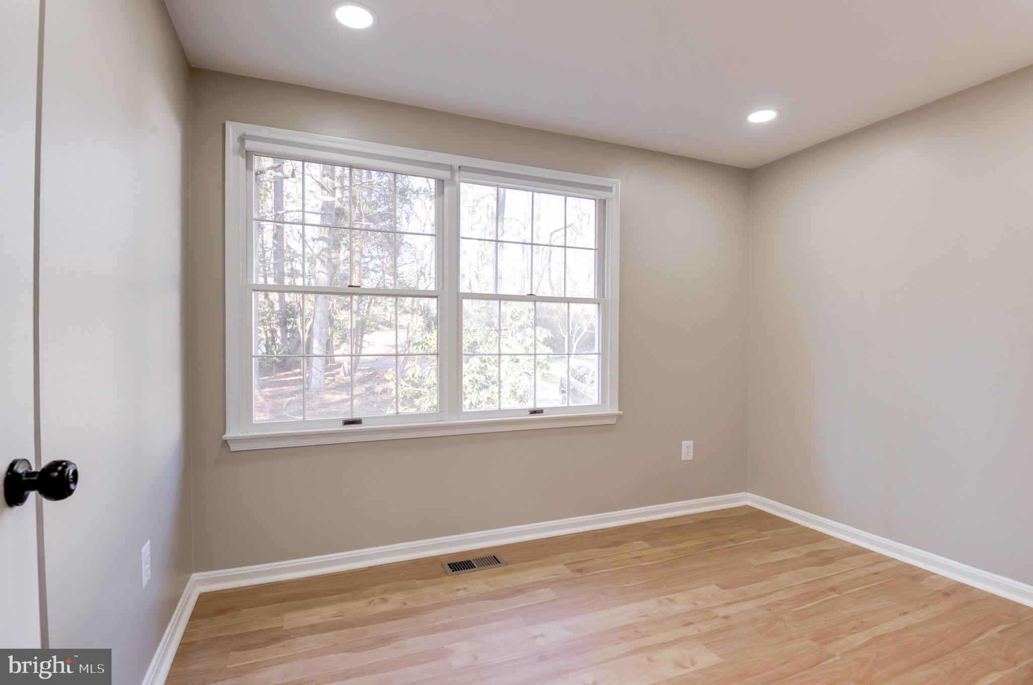 RESTON - Residential Lease