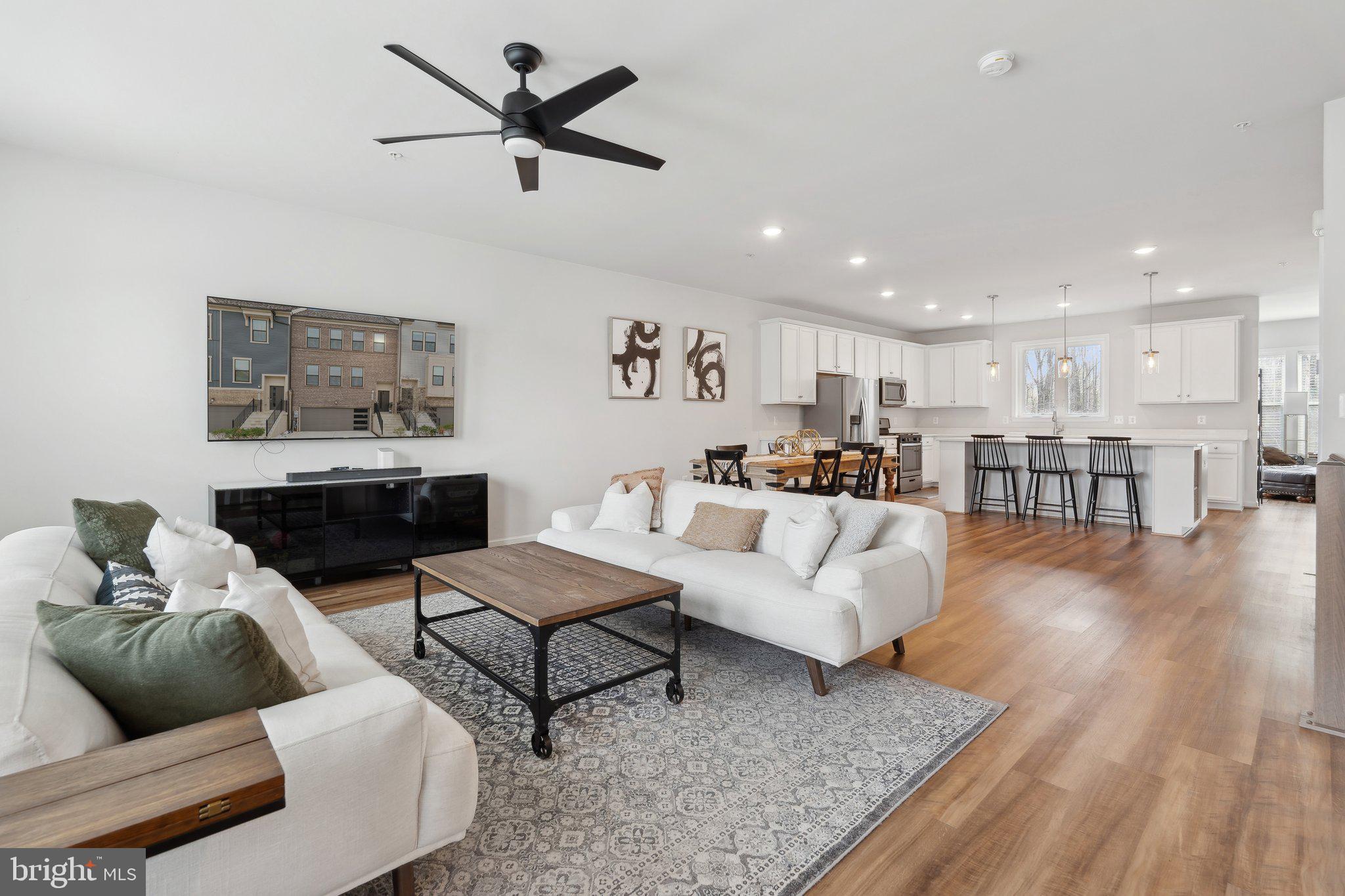 3266 WATERSHED BOULEVARD