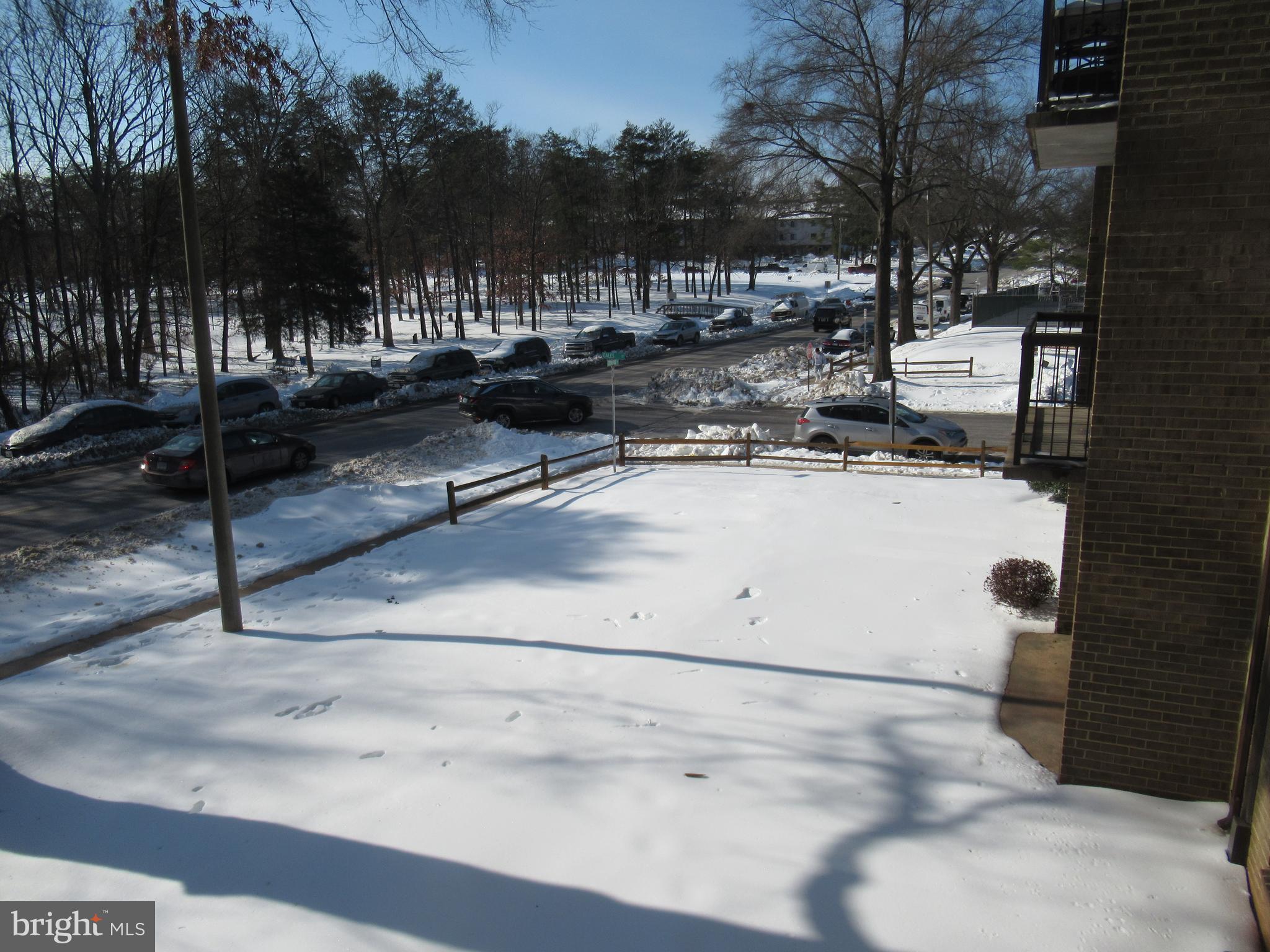 SUMMERTREE CONDO APTS - Residential