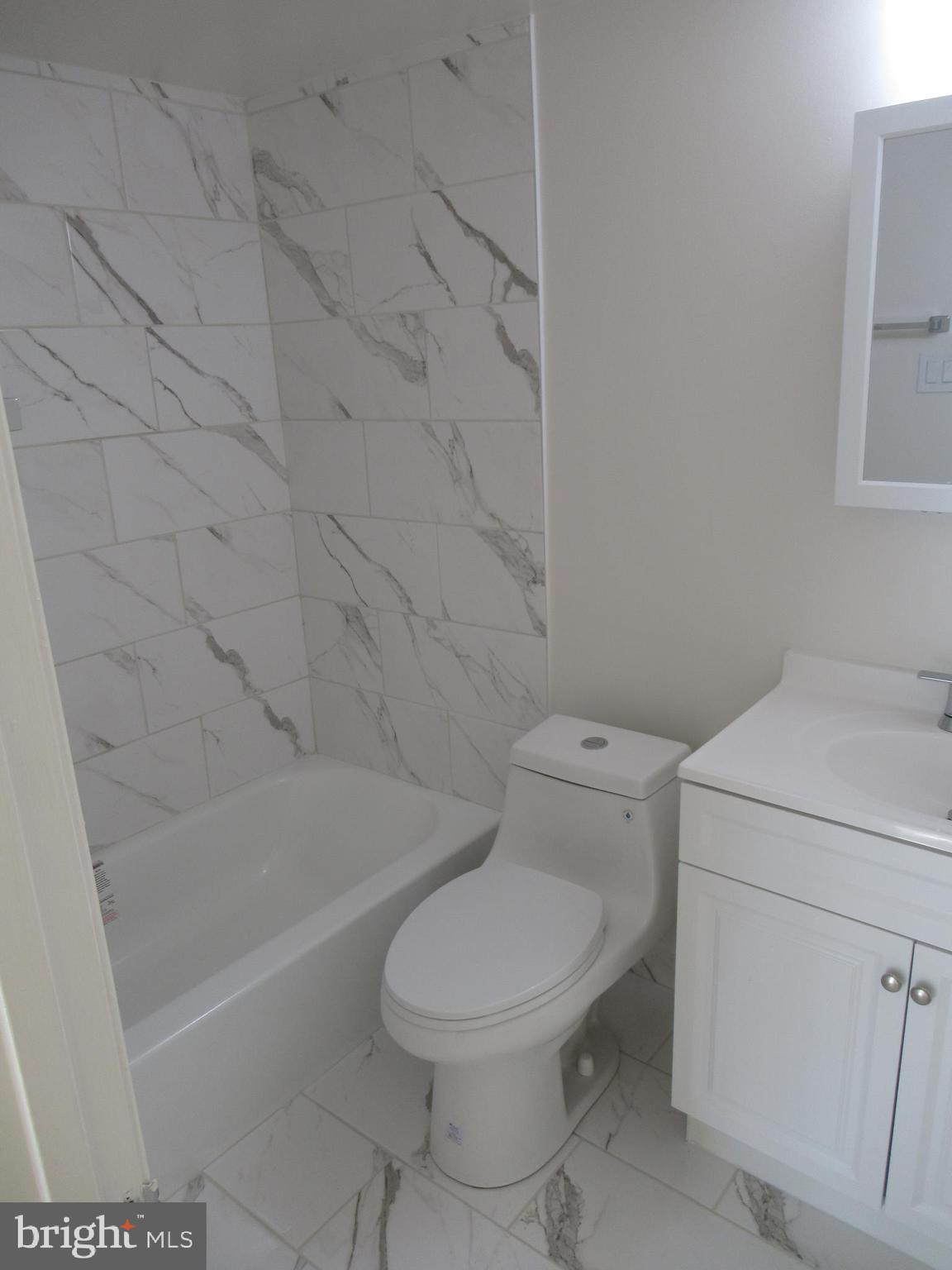 SUMMERTREE CONDO APTS - Residential