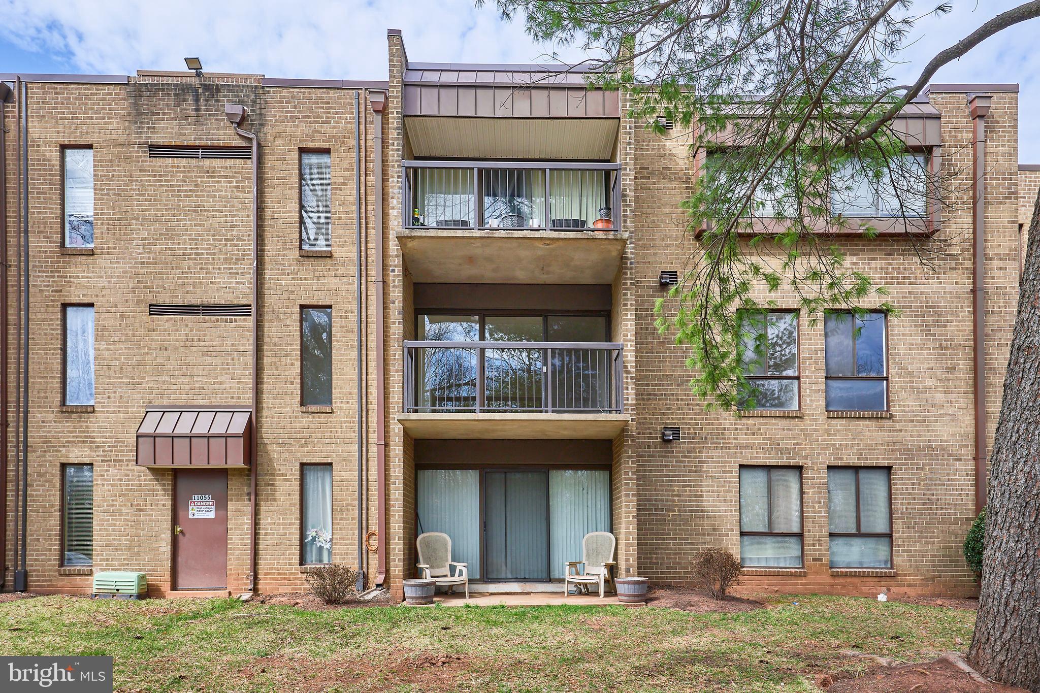 SUMMERTREE CONDO APTS - Residential