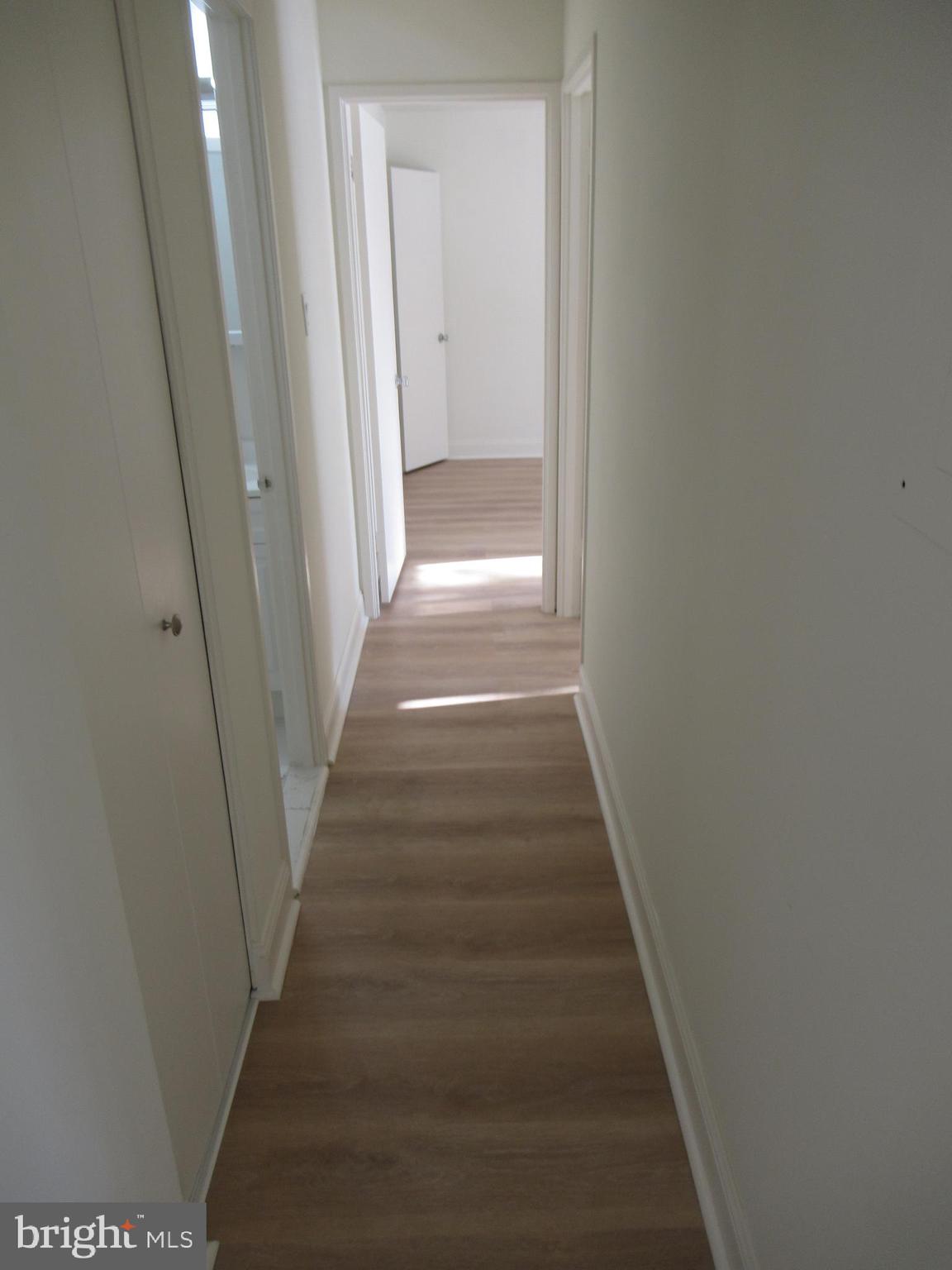 SUMMERTREE CONDO APTS - Residential