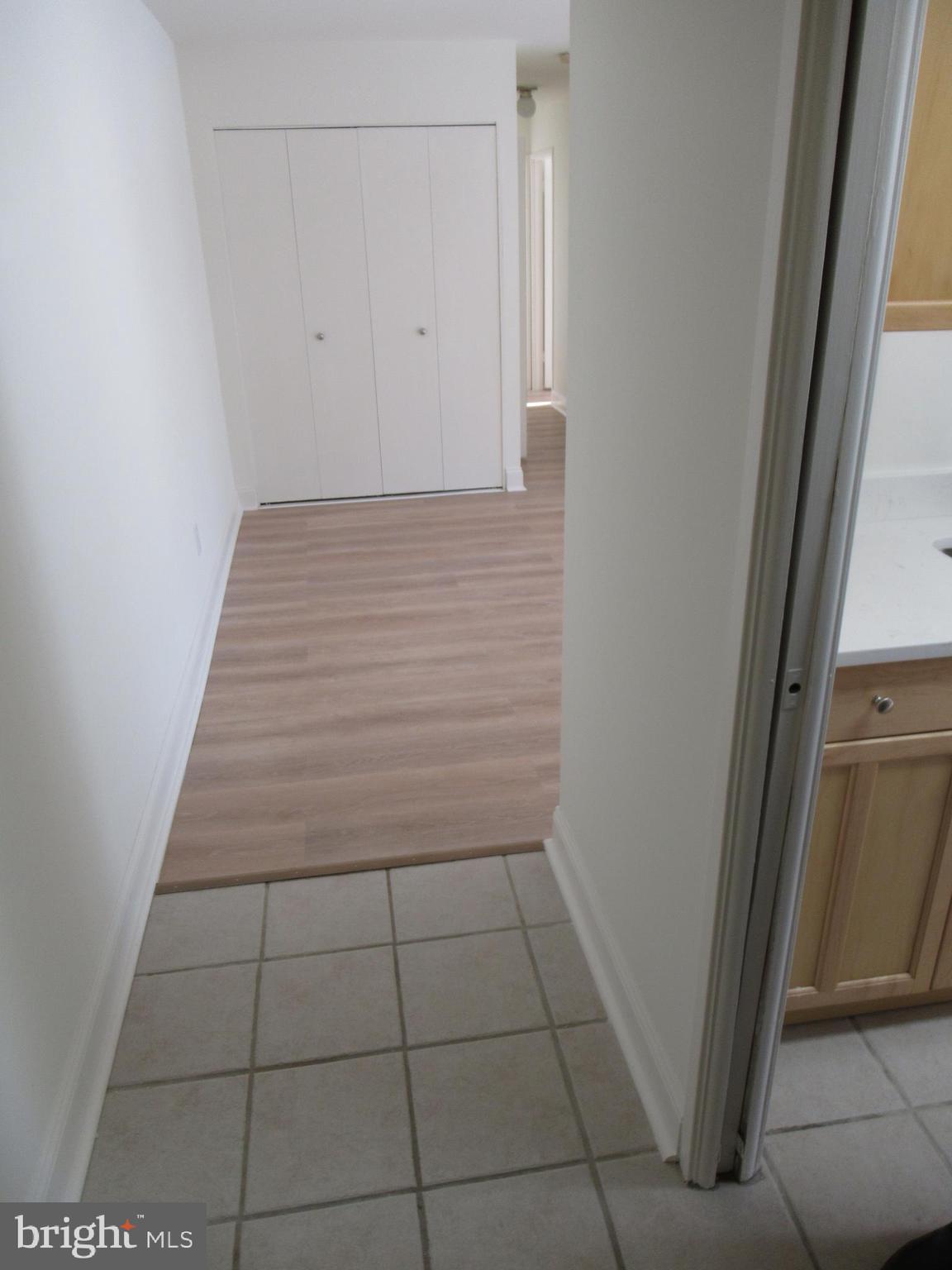 SUMMERTREE CONDO APTS - Residential