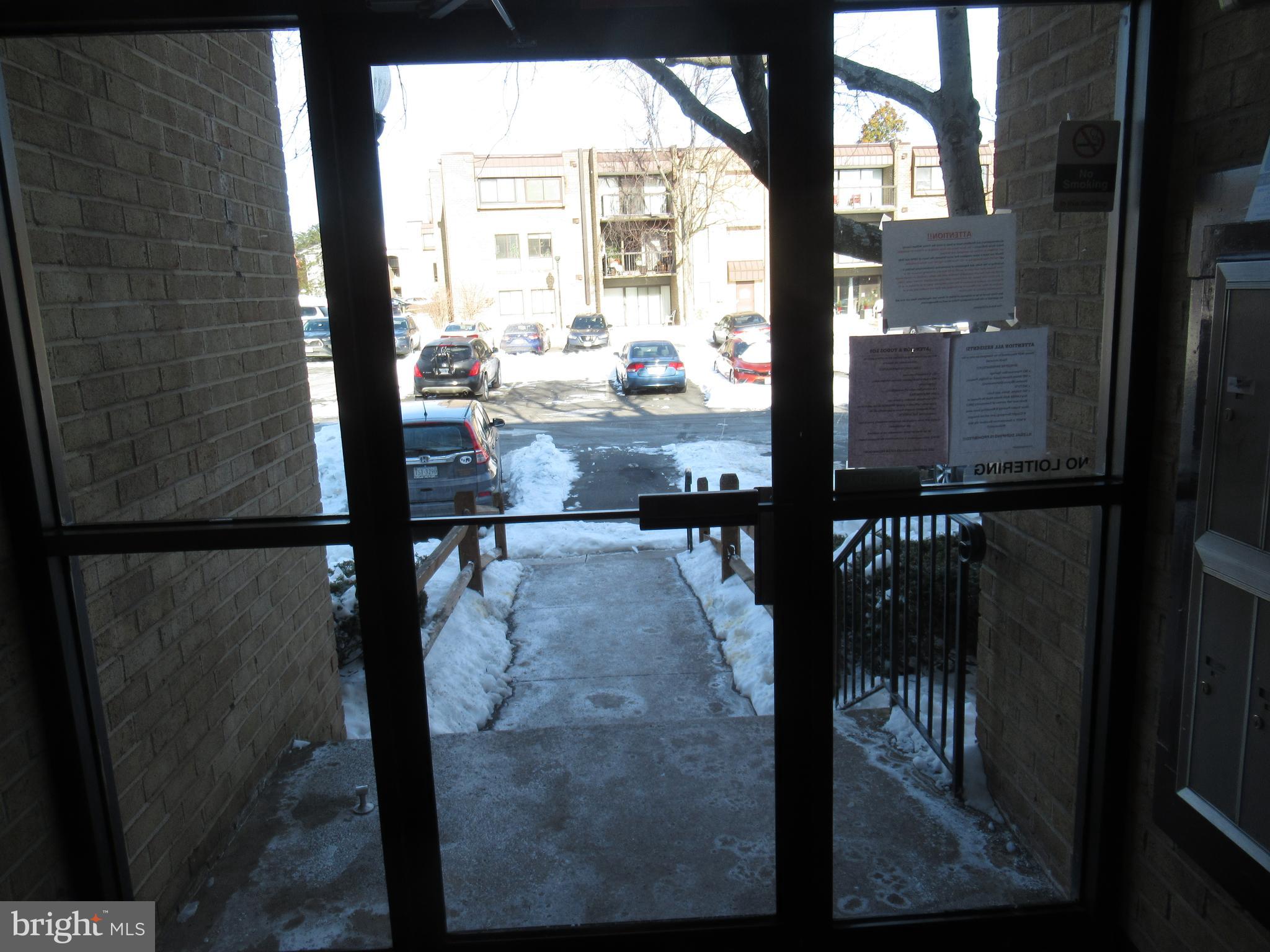 SUMMERTREE CONDO APTS - Residential