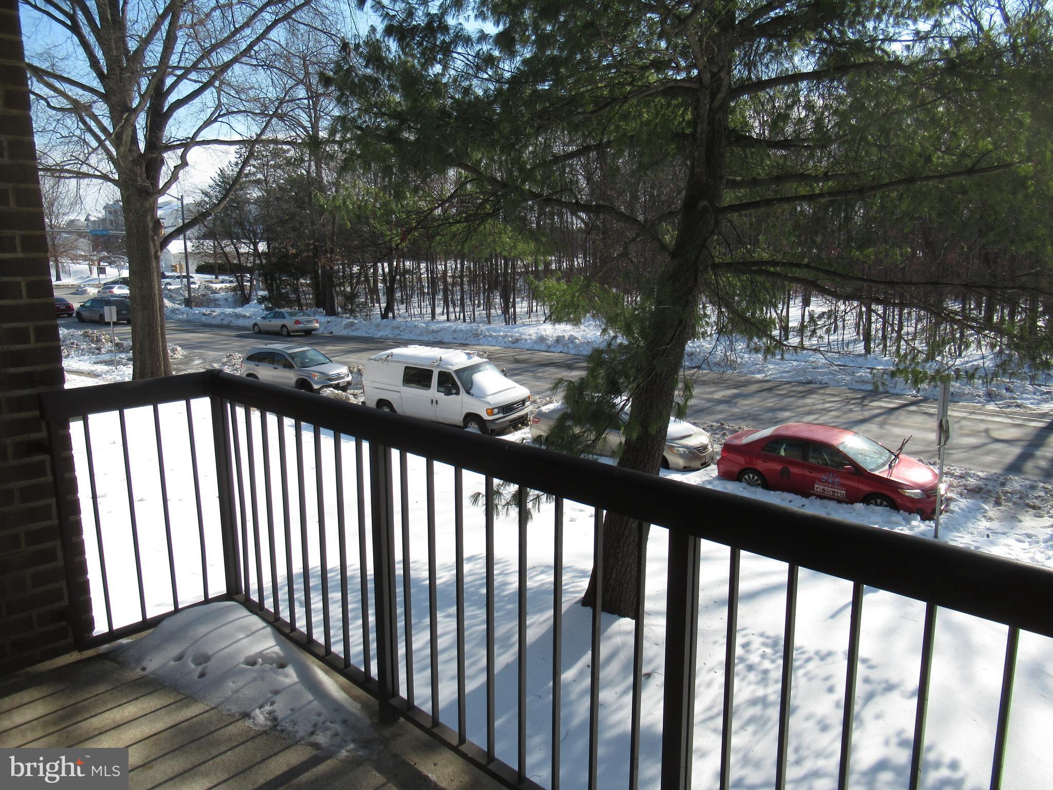 SUMMERTREE CONDO APTS - Residential