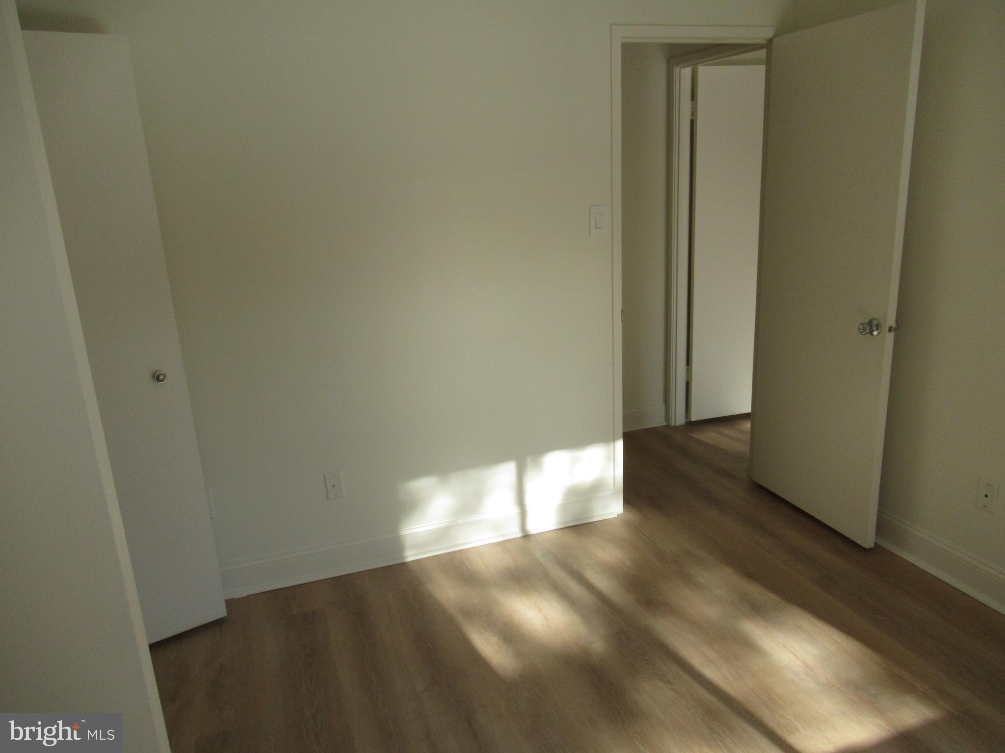 SUMMERTREE CONDO APTS - Residential