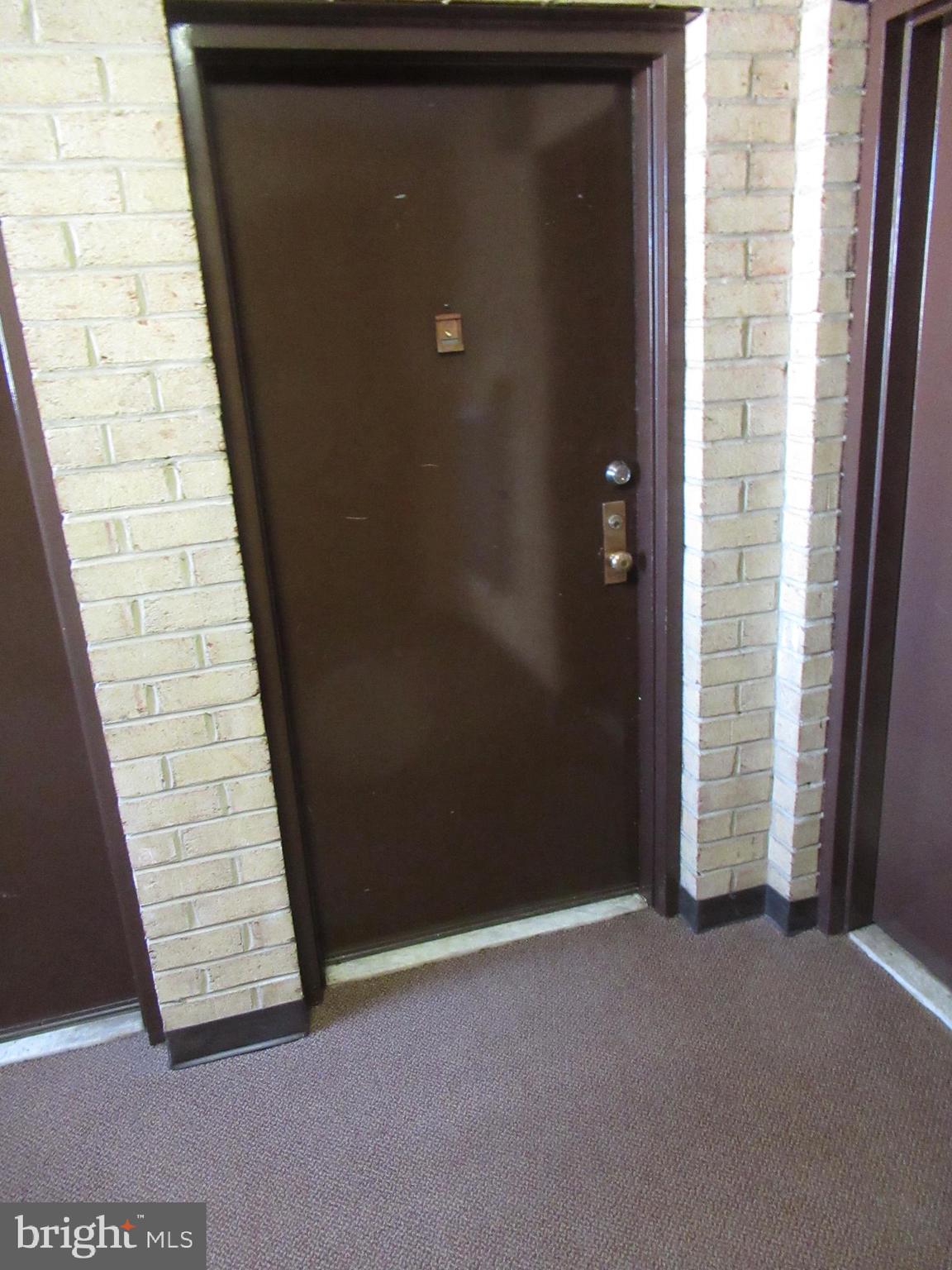 SUMMERTREE CONDO APTS - Residential