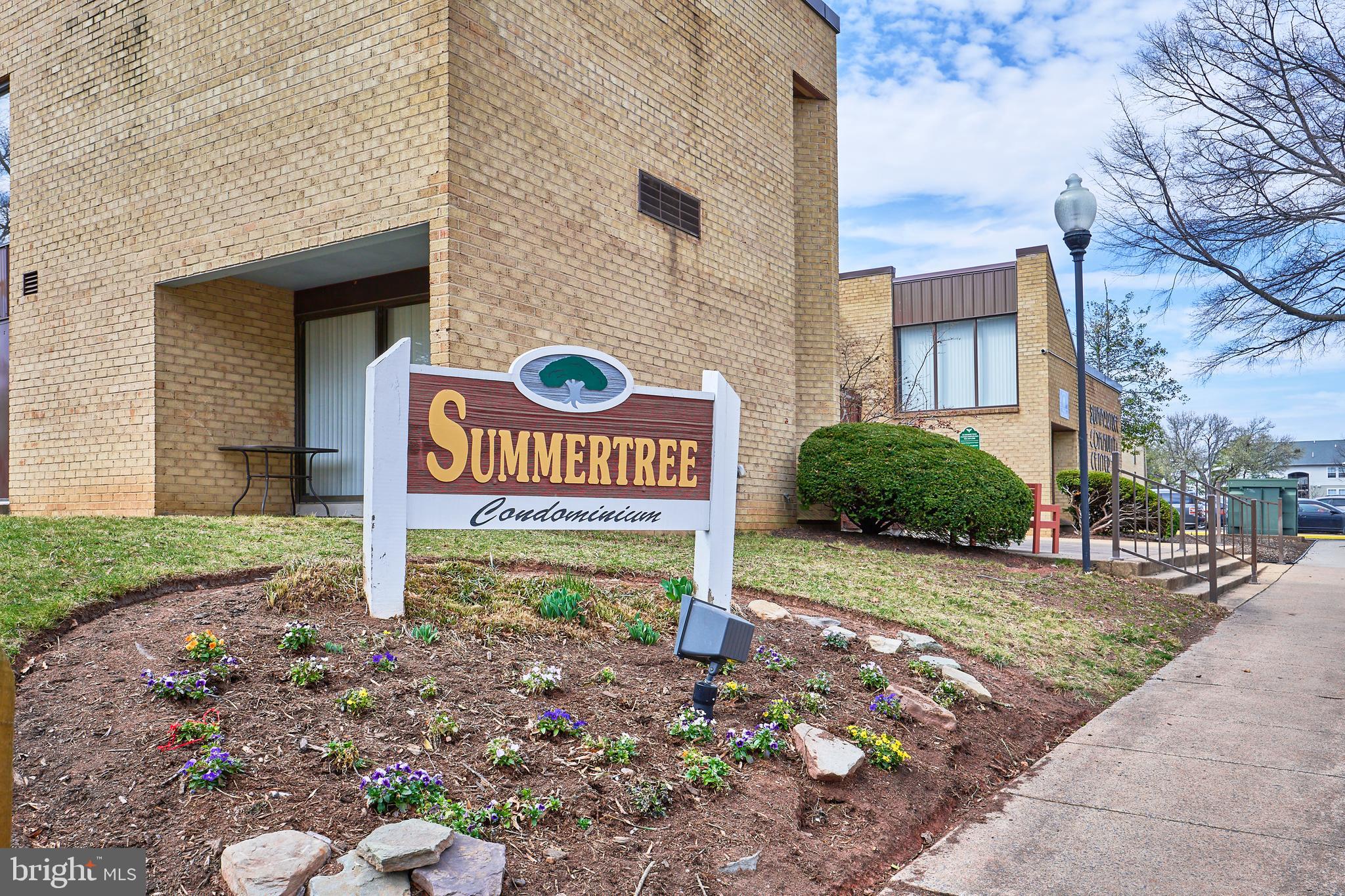SUMMERTREE CONDO APTS - Residential