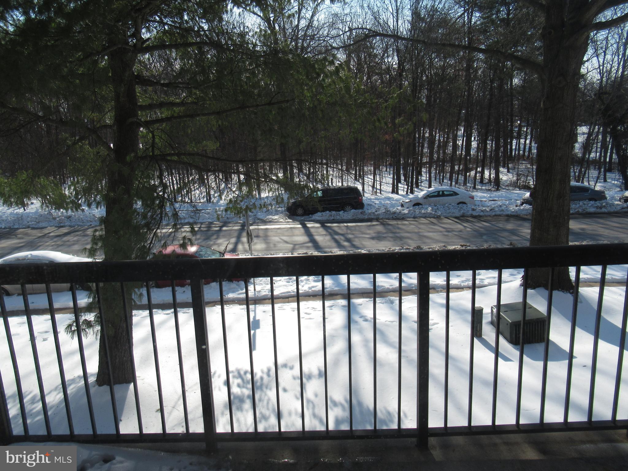 SUMMERTREE CONDO APTS - Residential