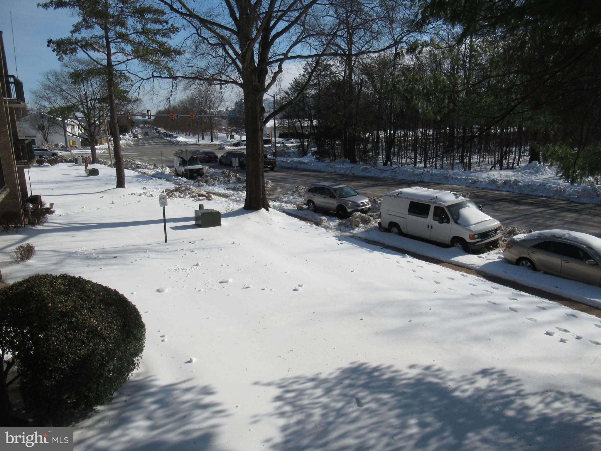 SUMMERTREE CONDO APTS - Residential