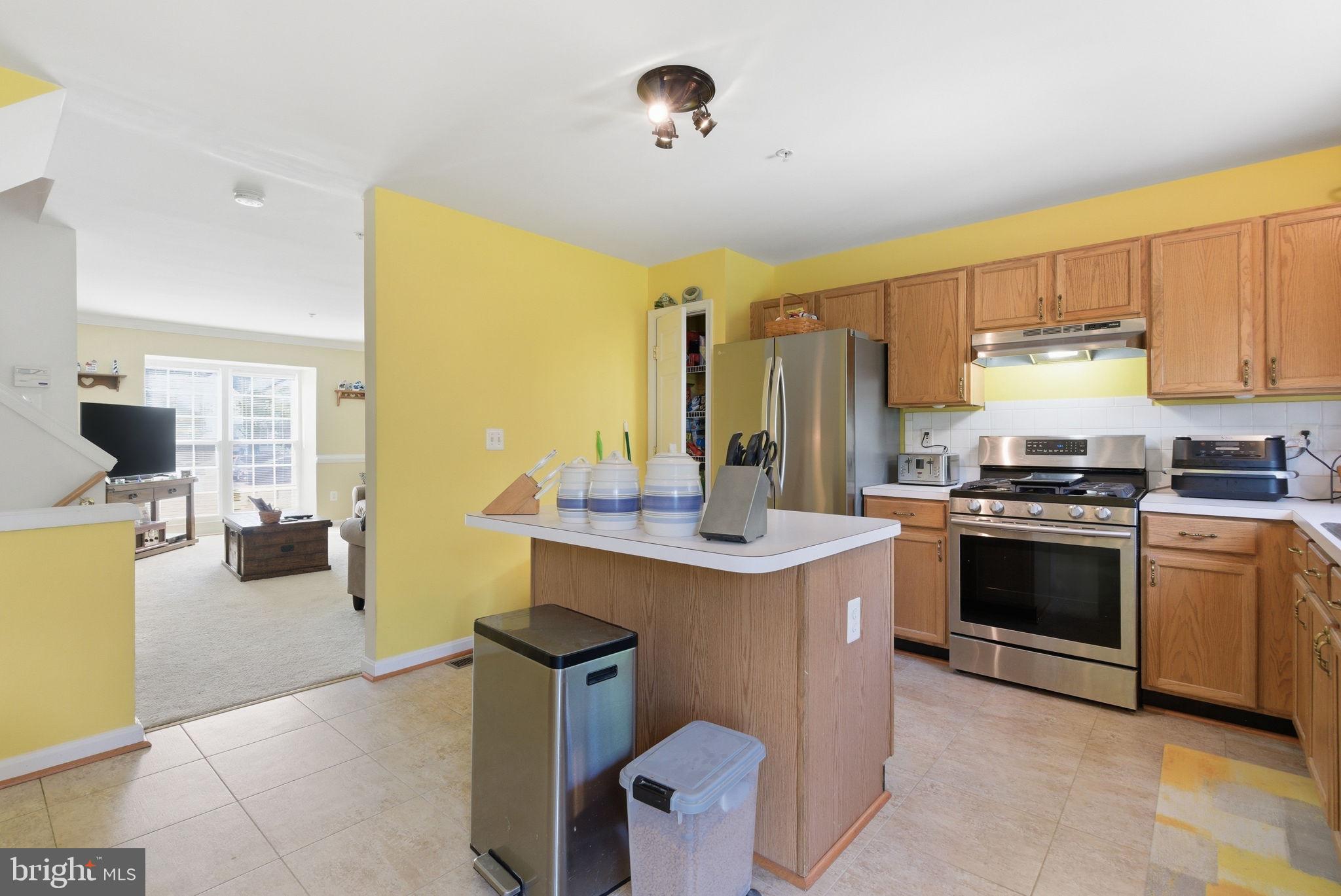 SEVEN OAKS - Residential