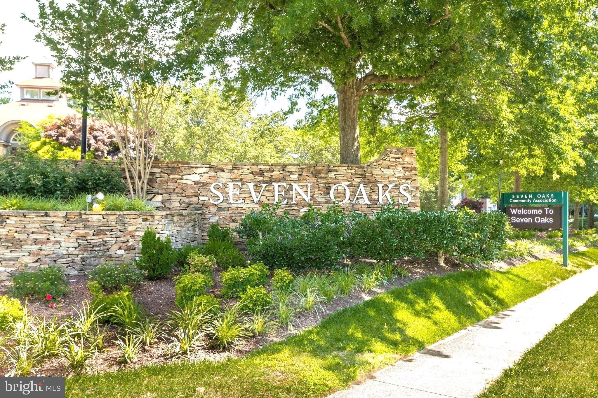 SEVEN OAKS - Residential