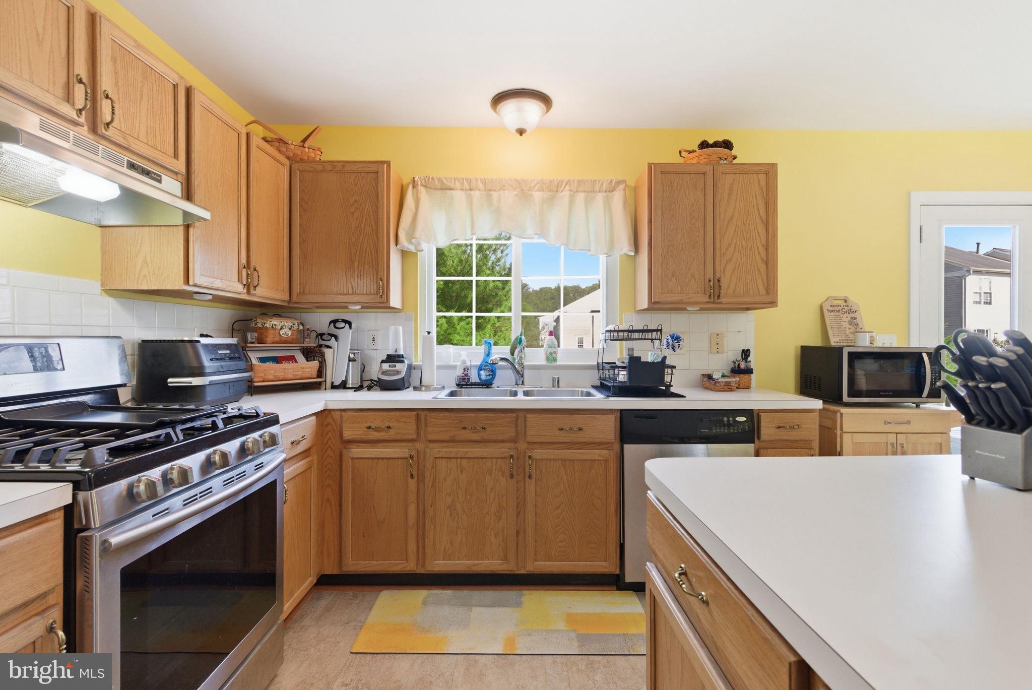 SEVEN OAKS - Residential