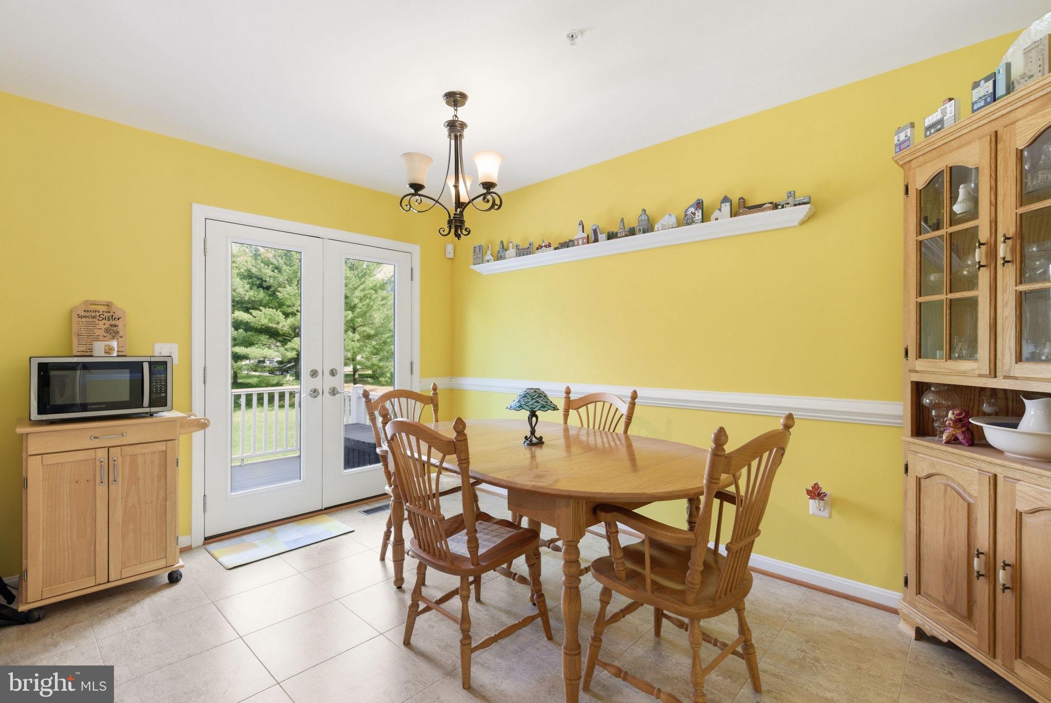 SEVEN OAKS - Residential