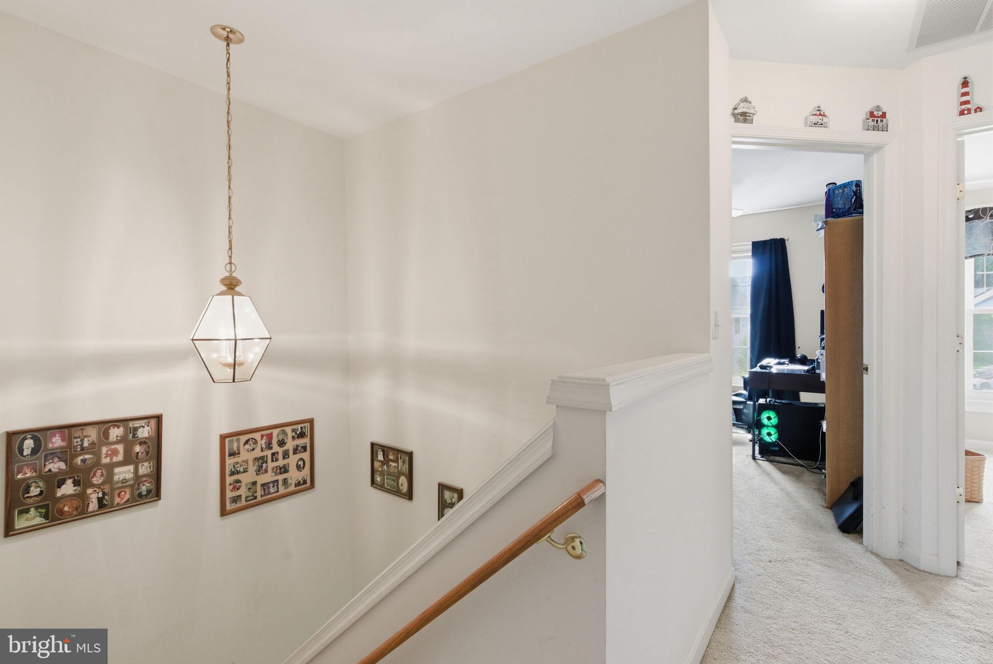 SEVEN OAKS - Residential