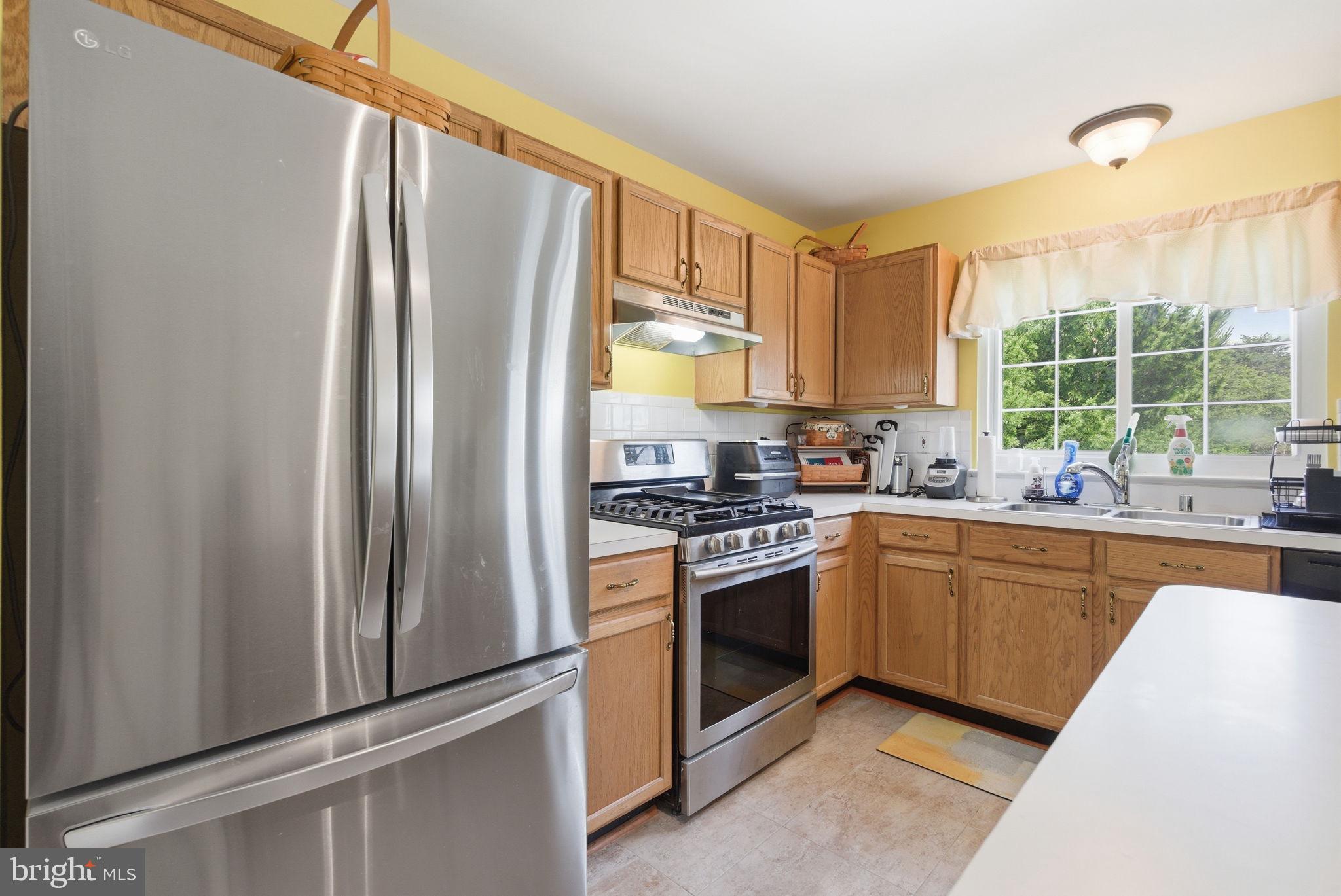 SEVEN OAKS - Residential