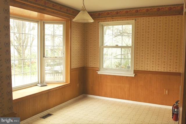 OAKCREST VILLAGE - Residential