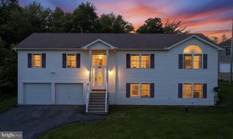 Photo of 1299 Glade Drive S, LONG POND, PA 18334 (MLS # PAMR2006678)