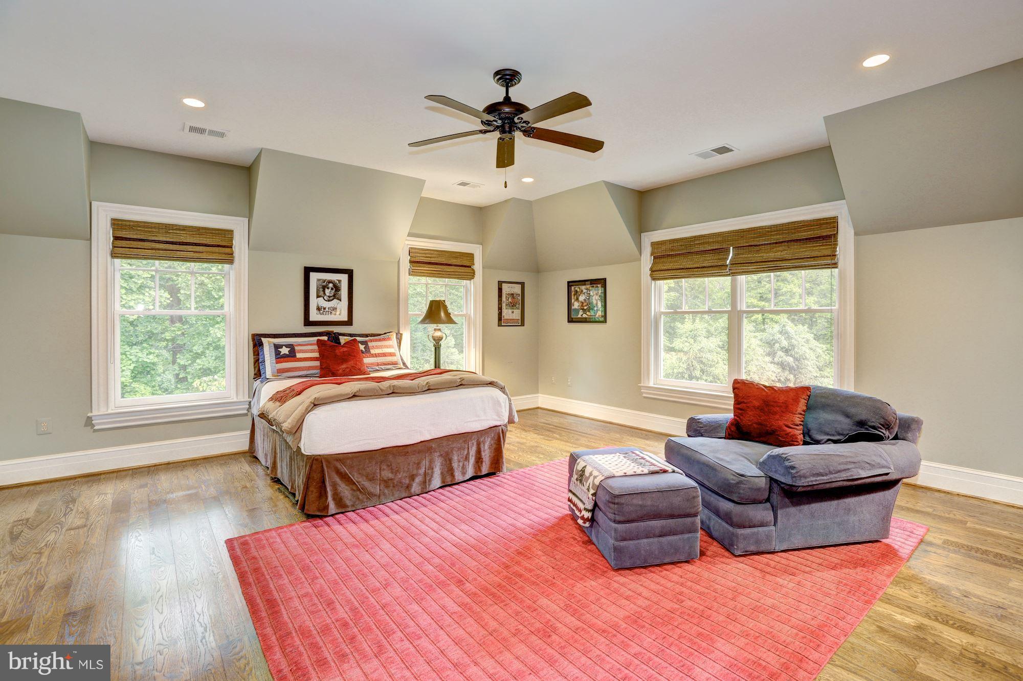 LANGLEY FOREST - Residential