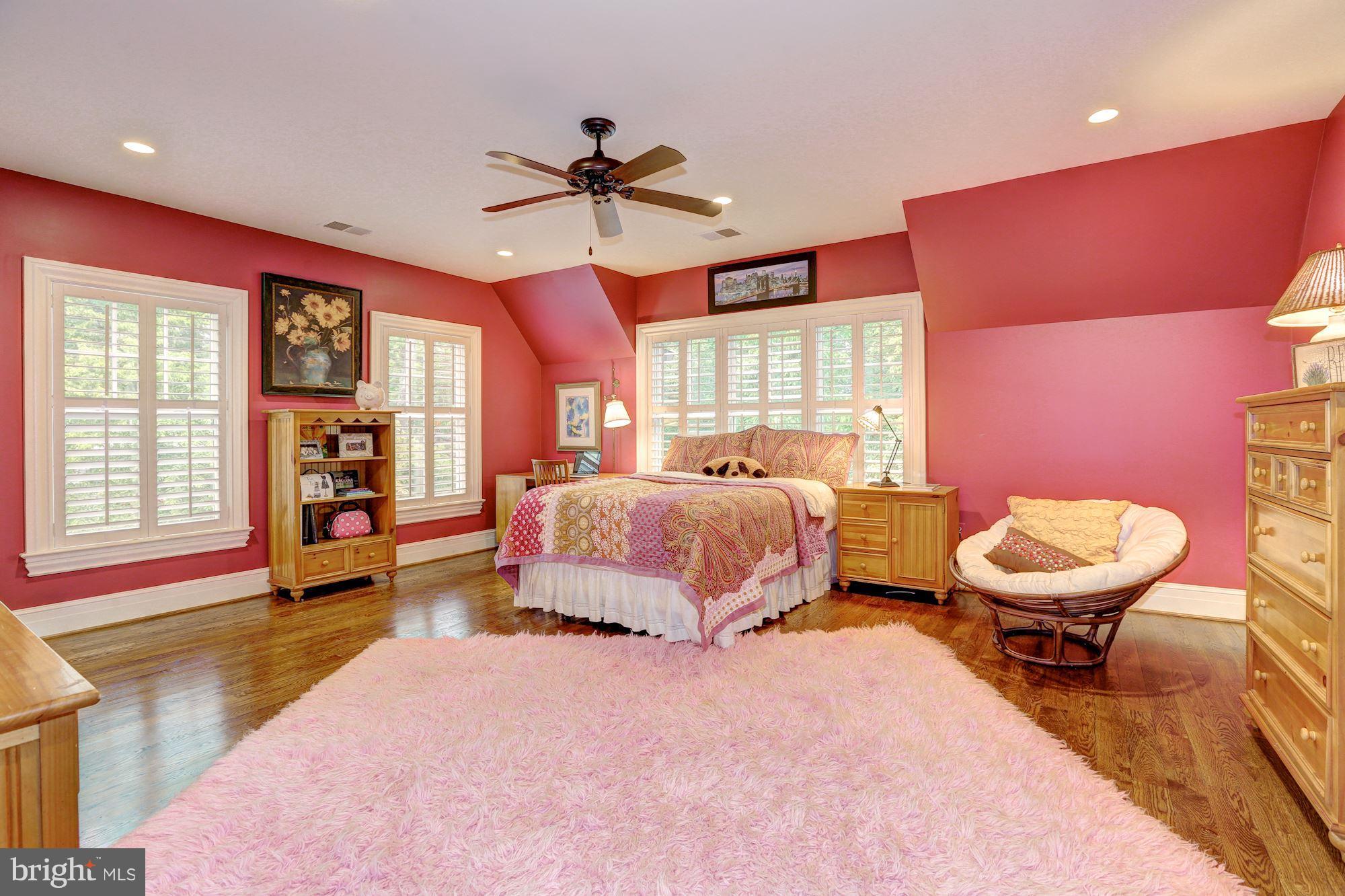 LANGLEY FOREST - Residential