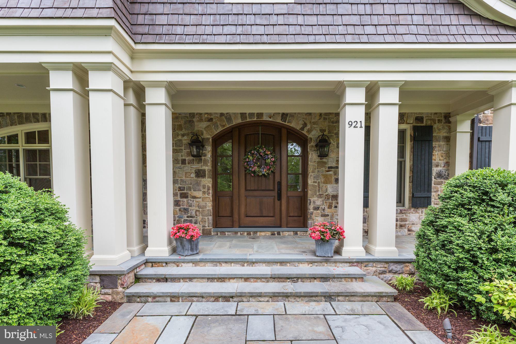 LANGLEY FOREST - Residential