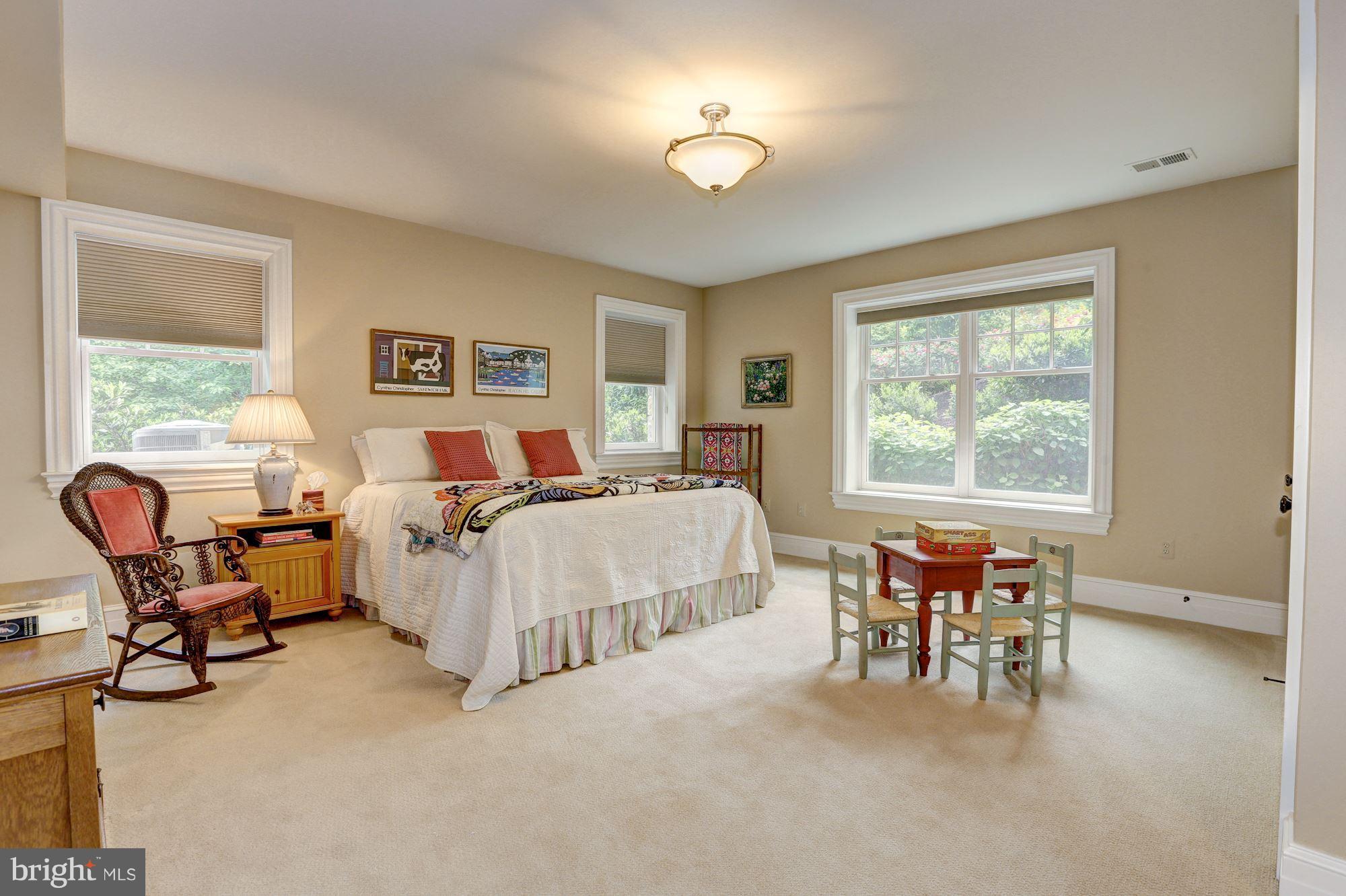 LANGLEY FOREST - Residential