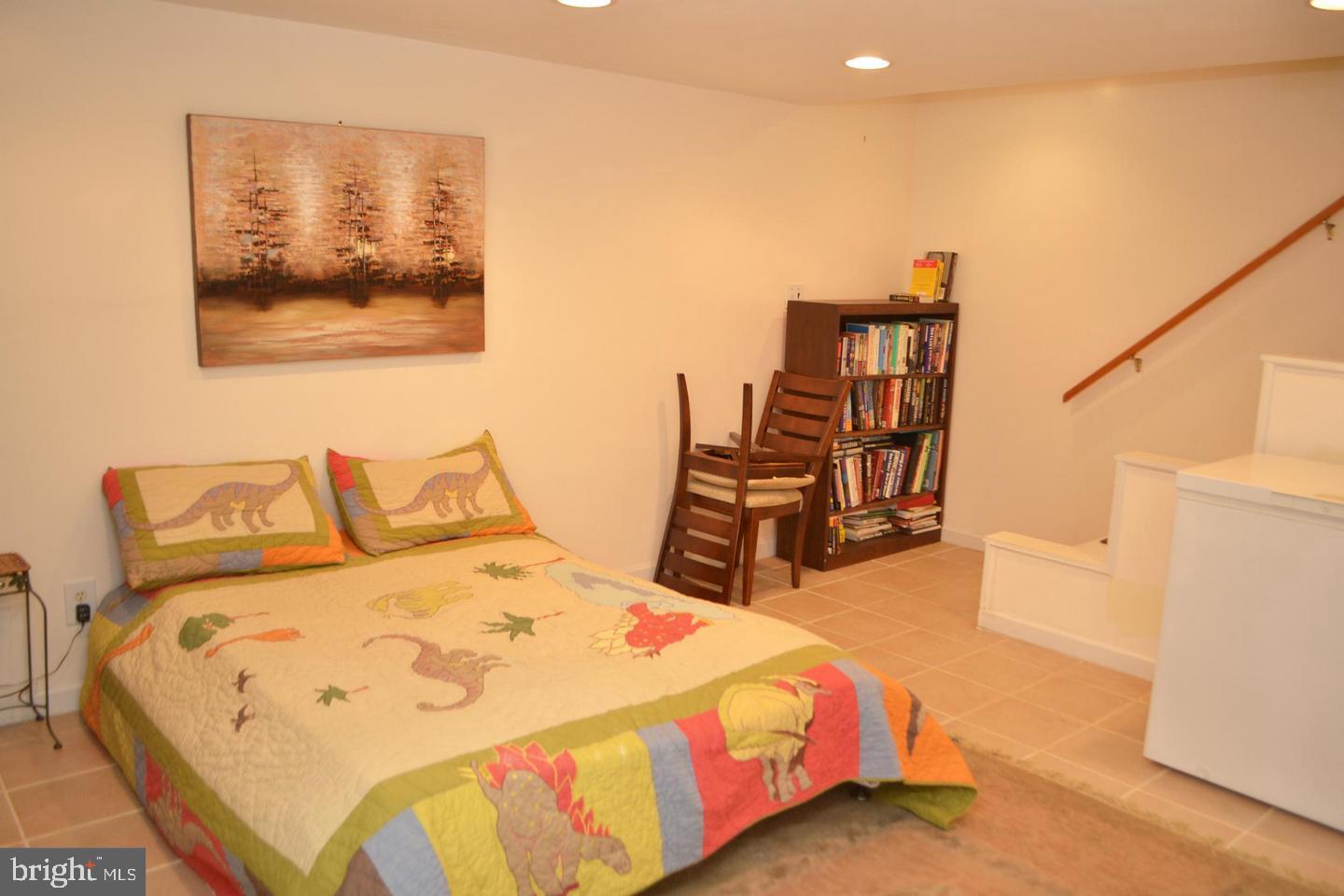 JEFFERSON MANOR - Residential Lease