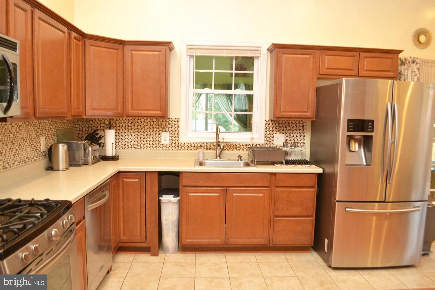 JEFFERSON MANOR - Residential Lease