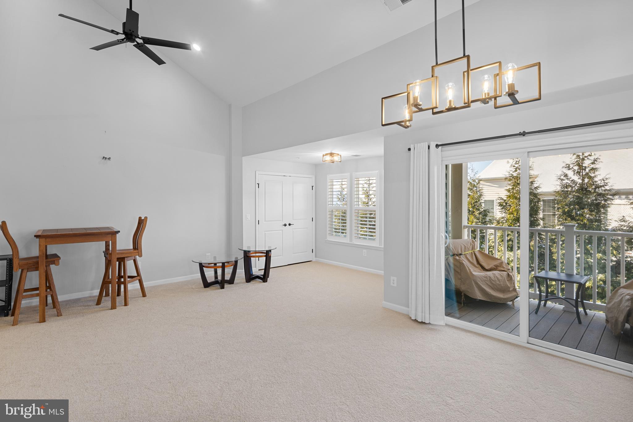 WAVERLY MEWS - Residential