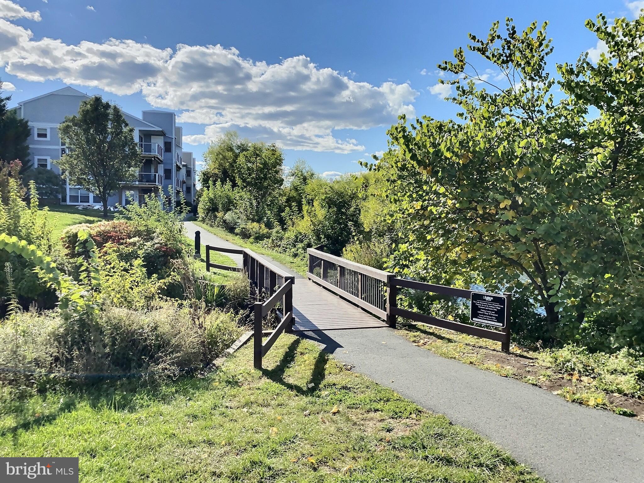 ASHBURN VILLAGE - Residential Lease