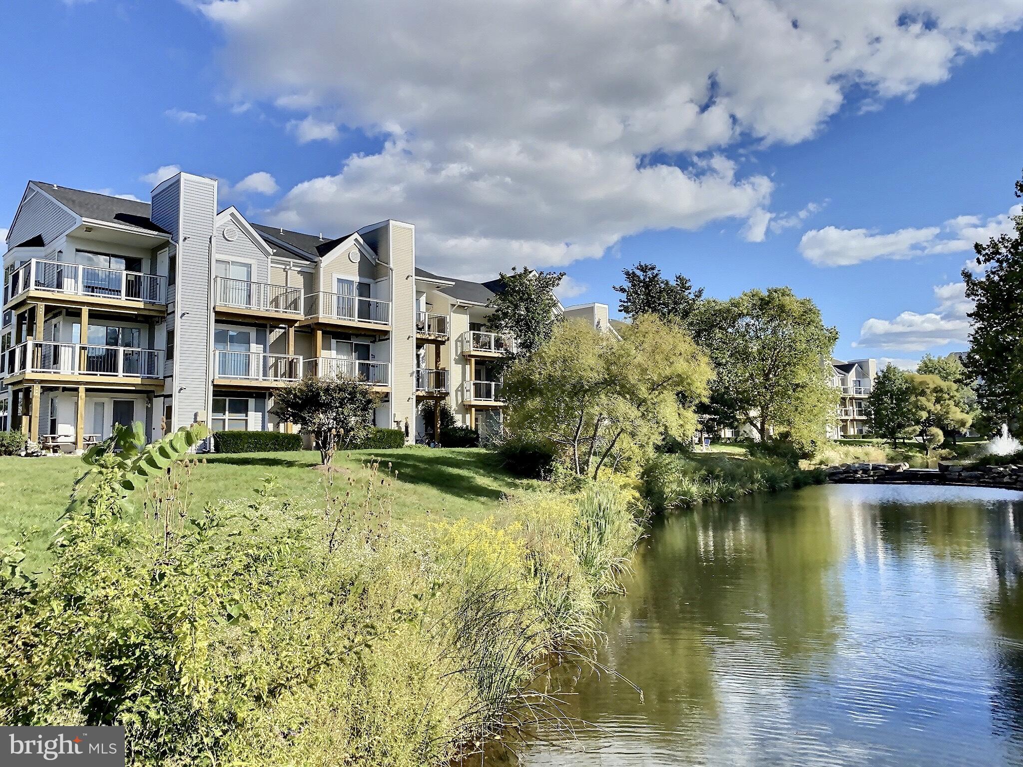 ASHBURN VILLAGE - Residential Lease