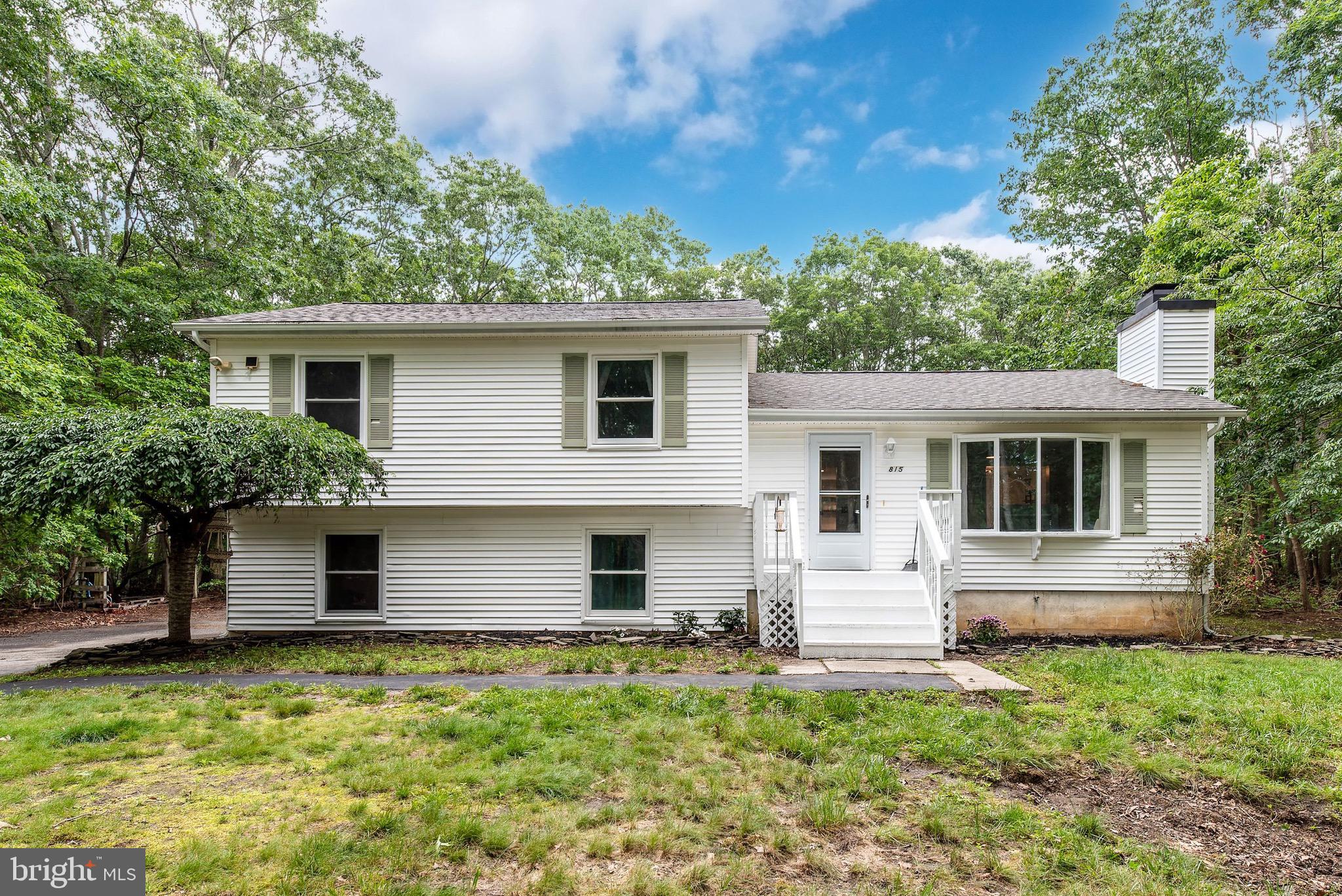 815 BERRYWOOD LANE