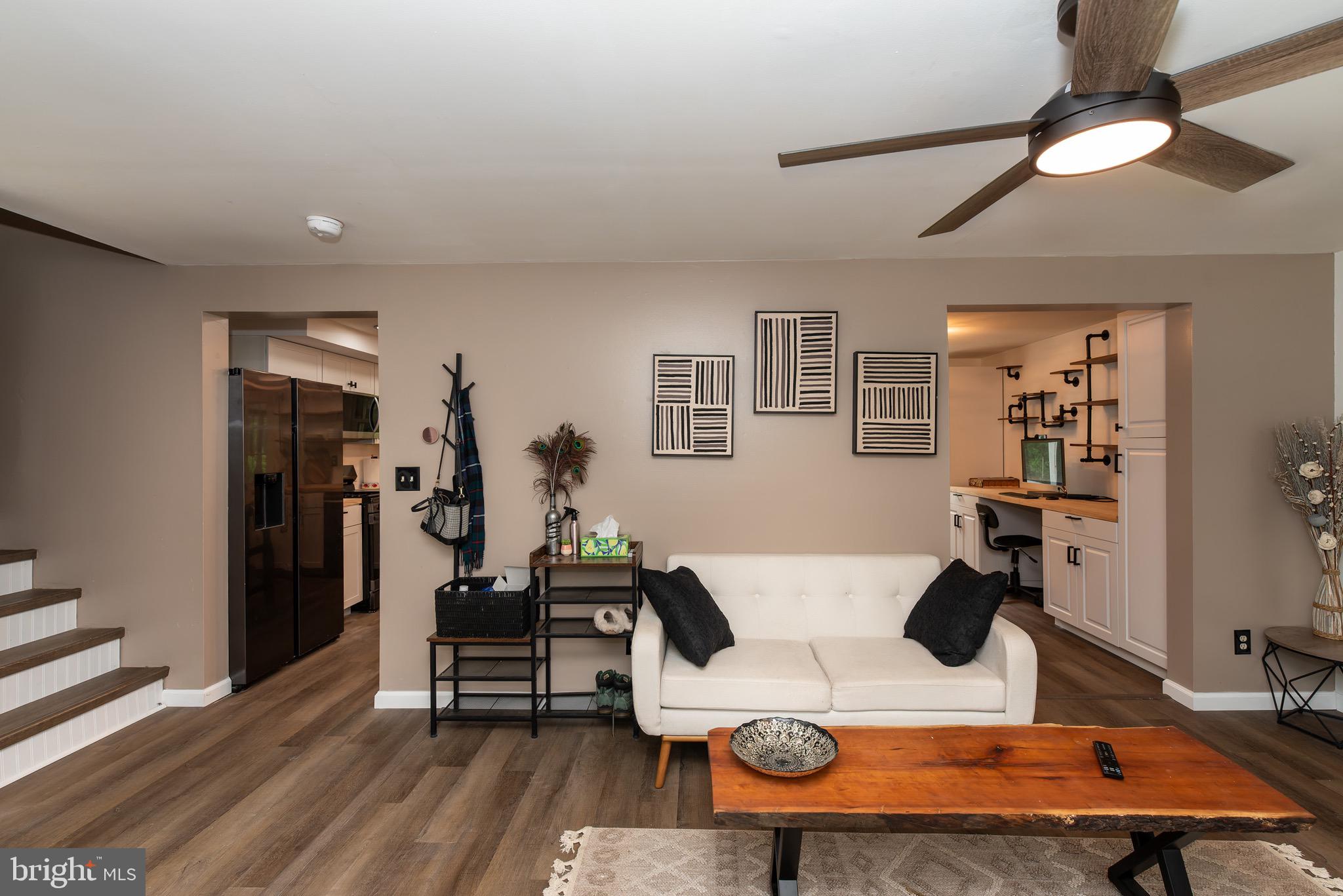 815 BERRYWOOD LANE