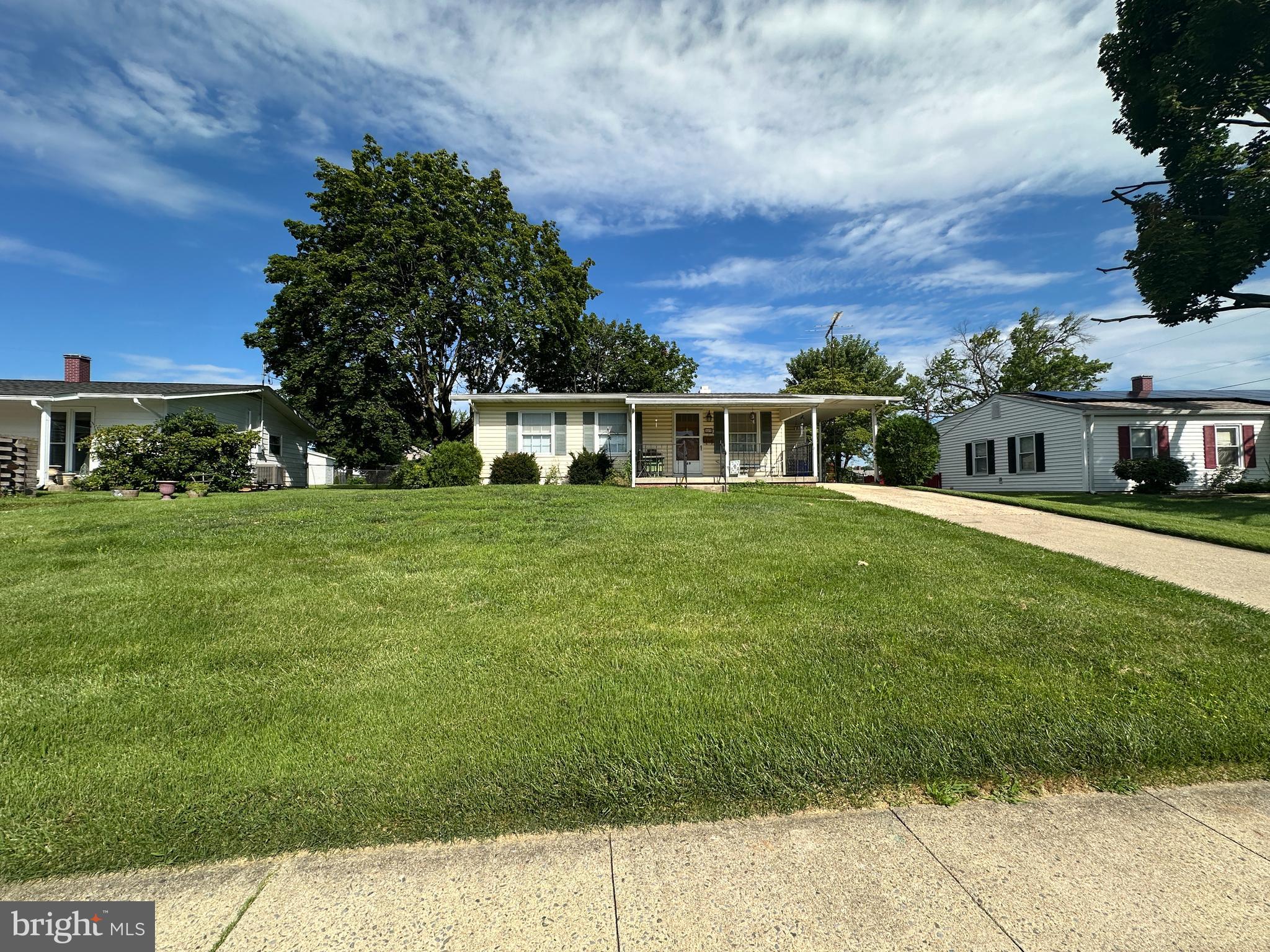 469 CARROLLTON DRIVE