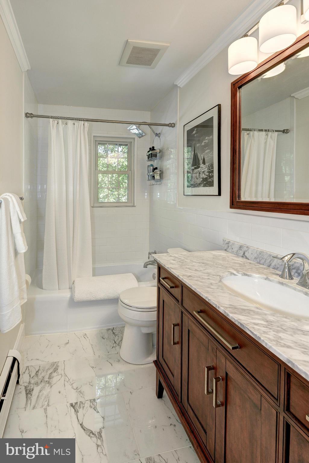 GOLF CLUB MANOR - Residential