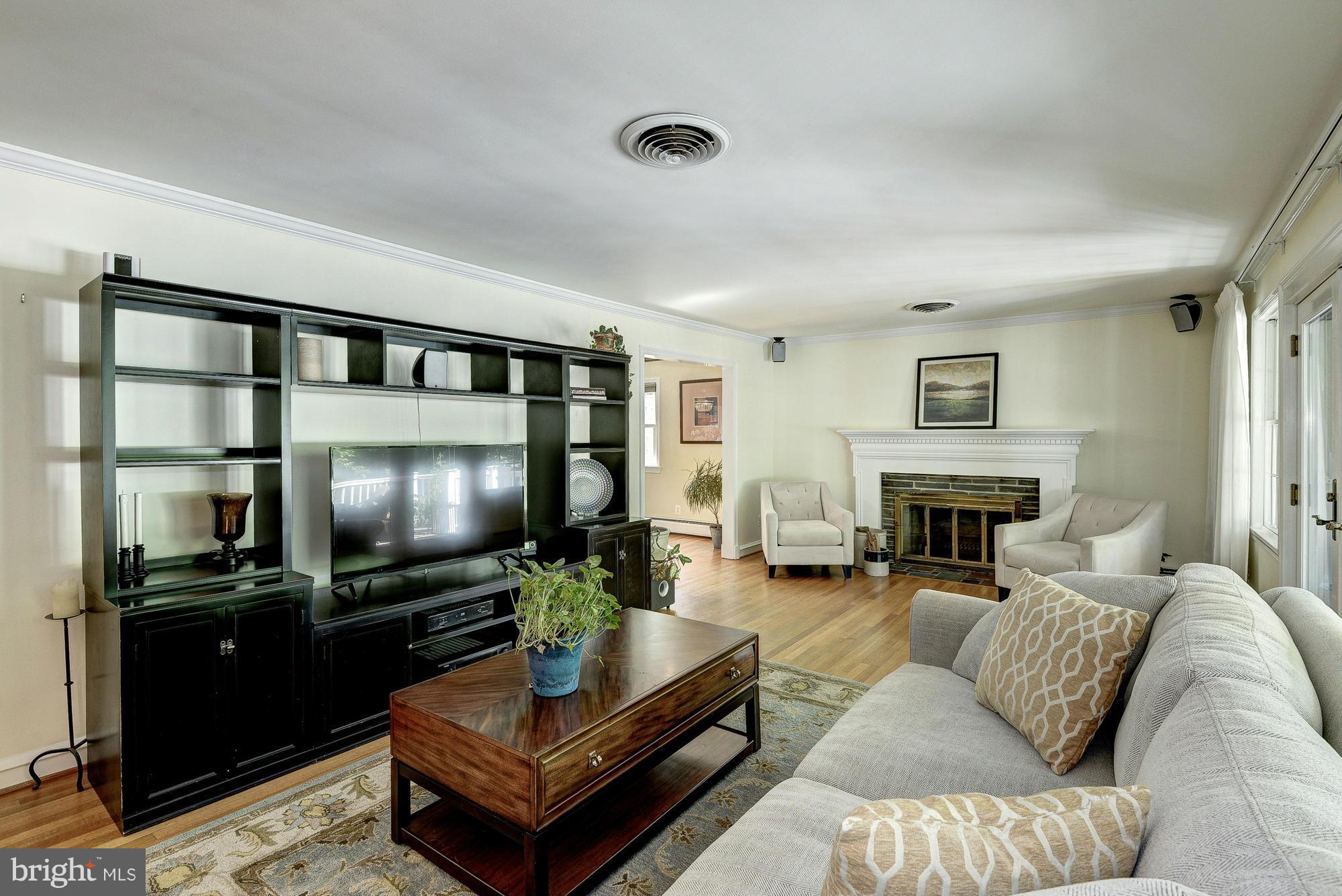 GOLF CLUB MANOR - Residential