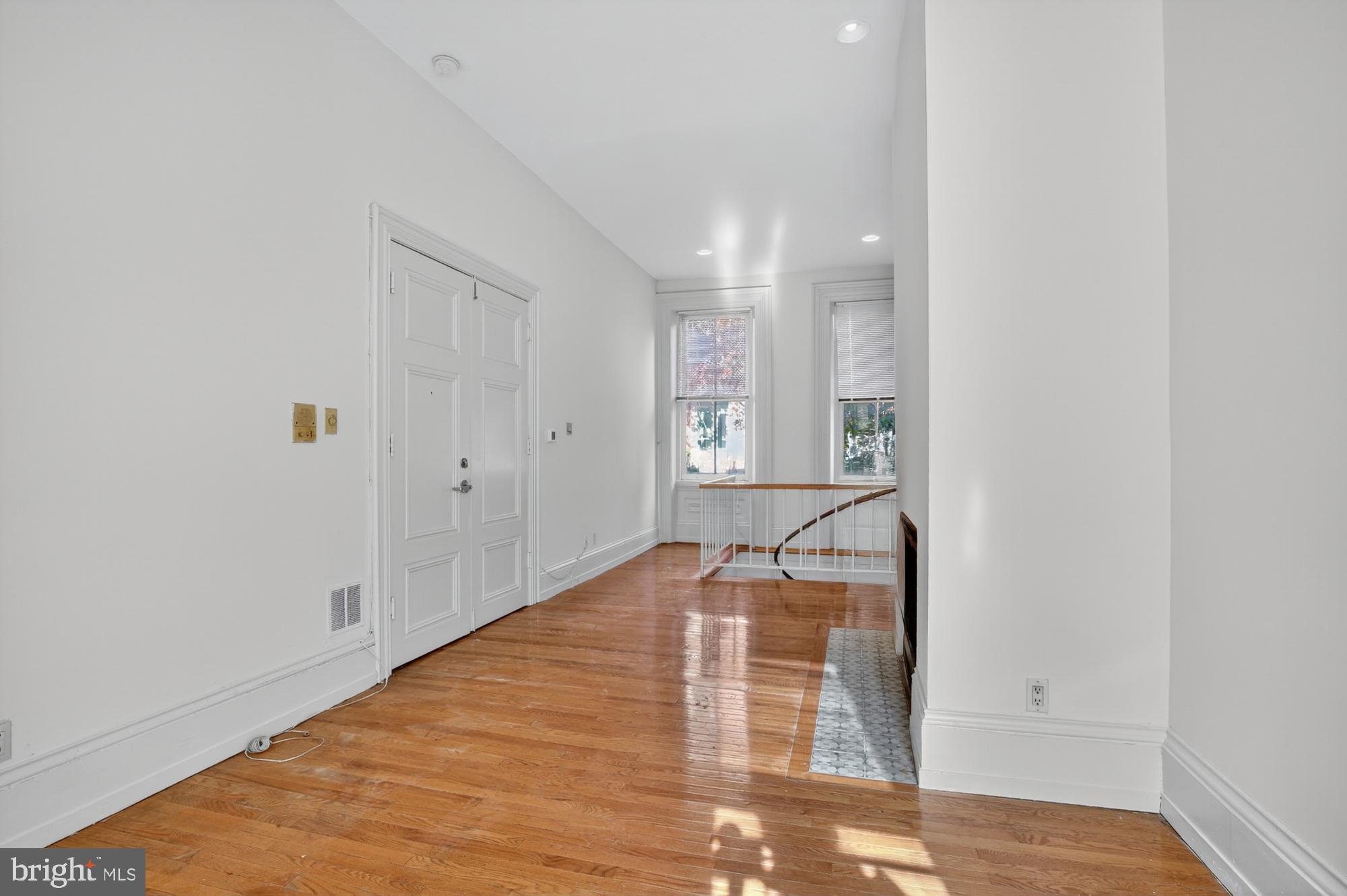 FAIRMOUNT - Residential Lease