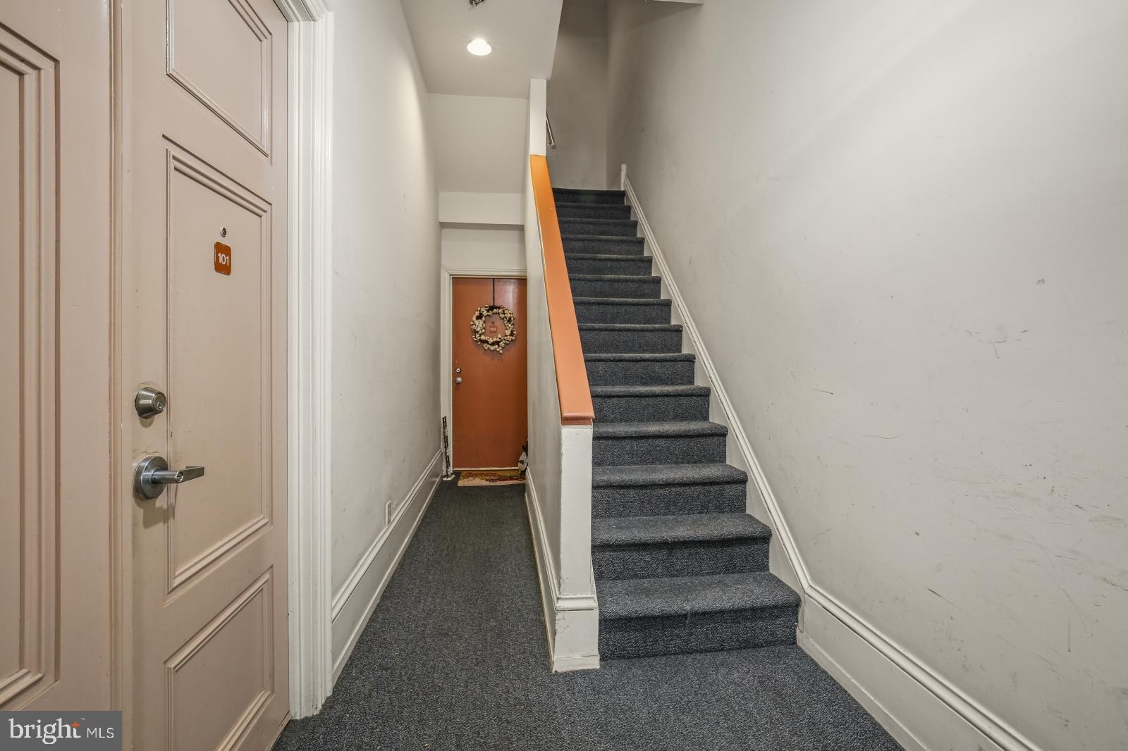 FAIRMOUNT - Residential Lease