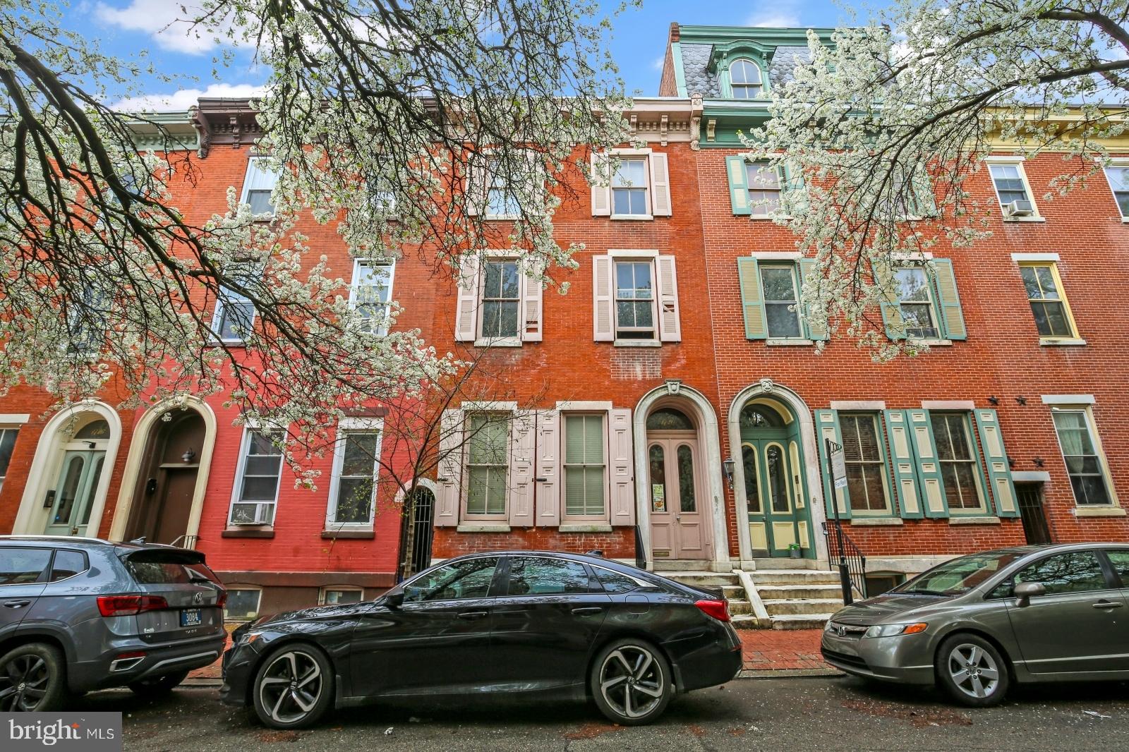 FAIRMOUNT - Residential Lease