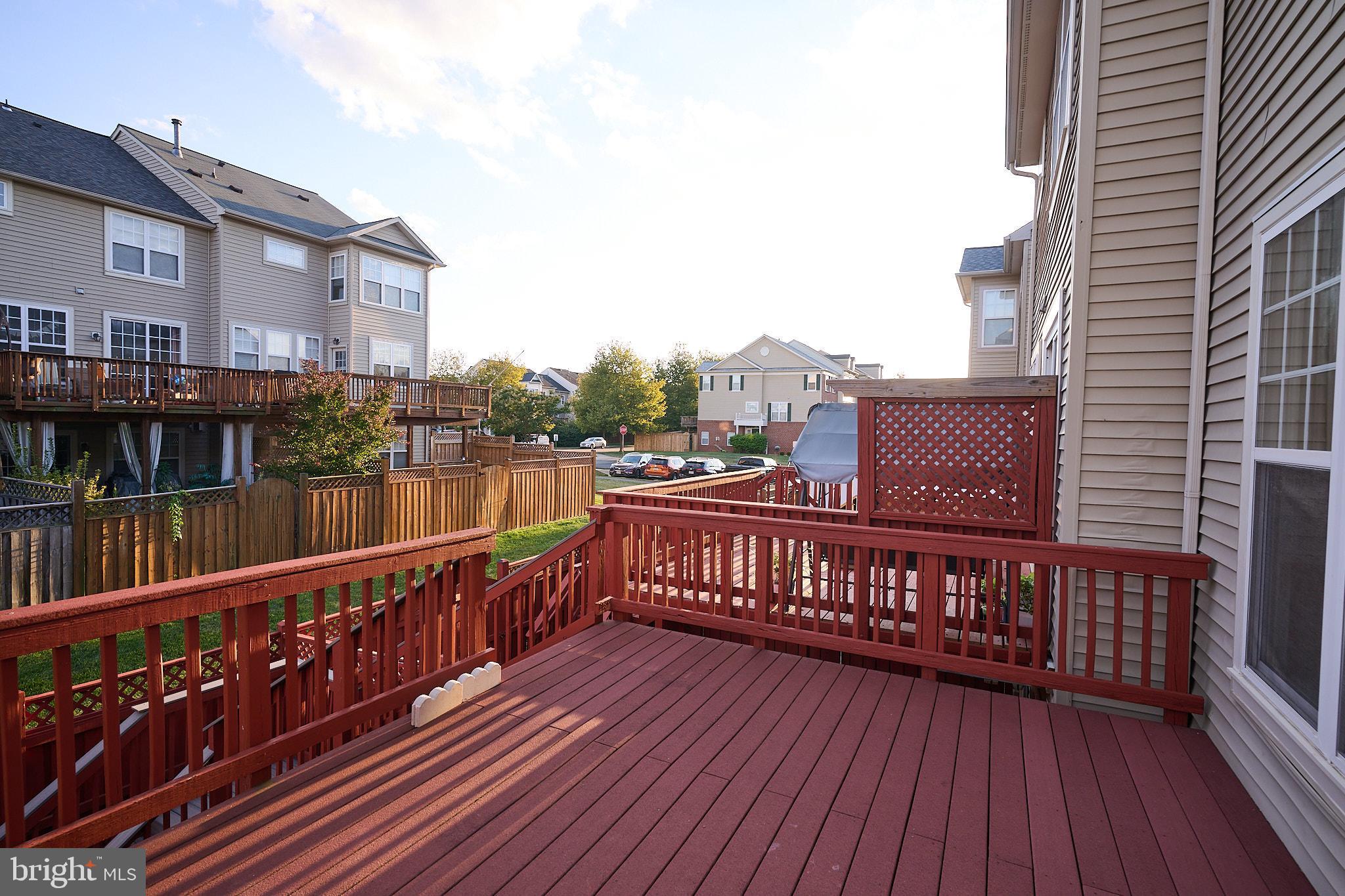 BROADLANDS SOUTH - Residential