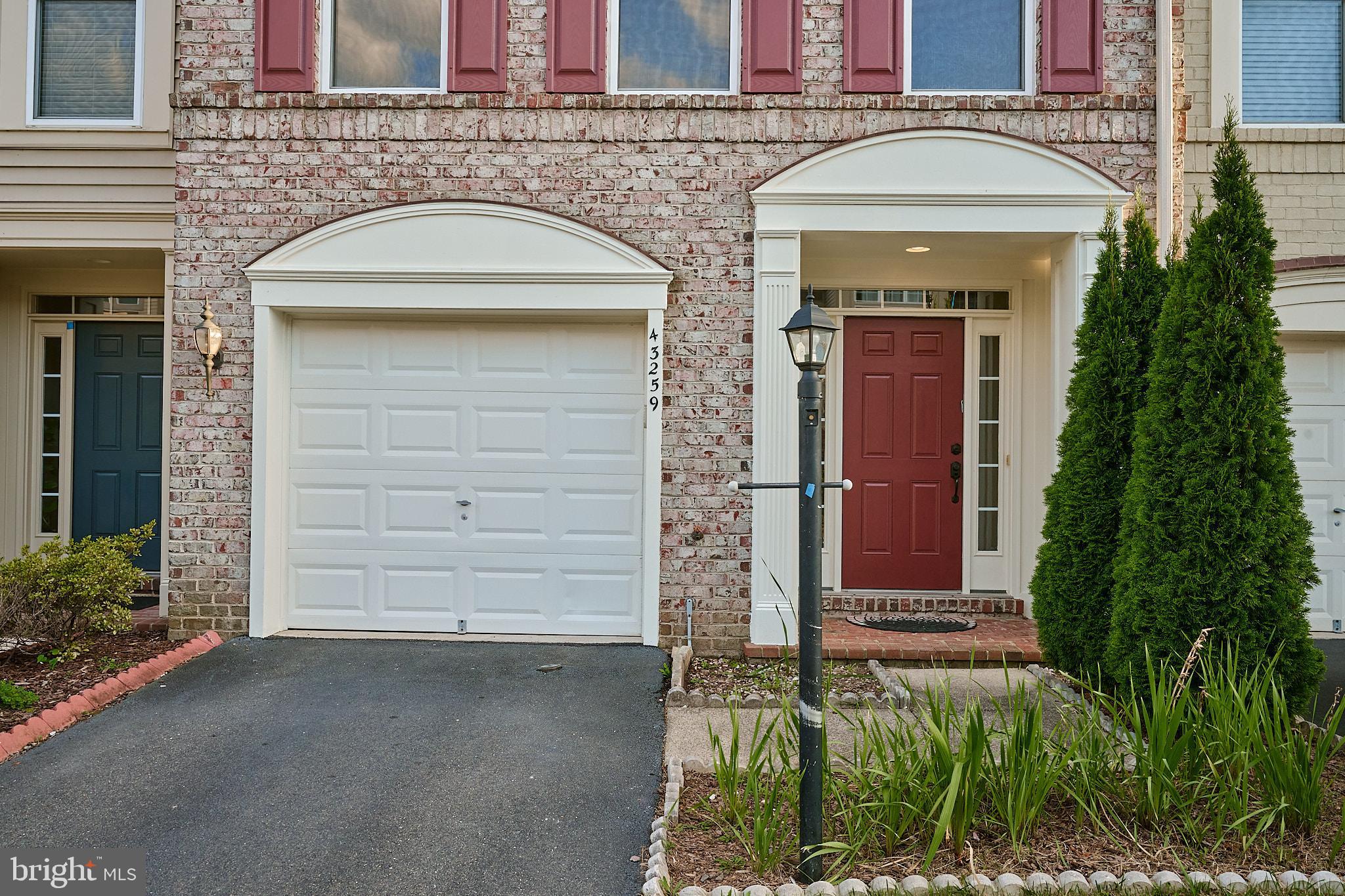 BROADLANDS SOUTH - Residential