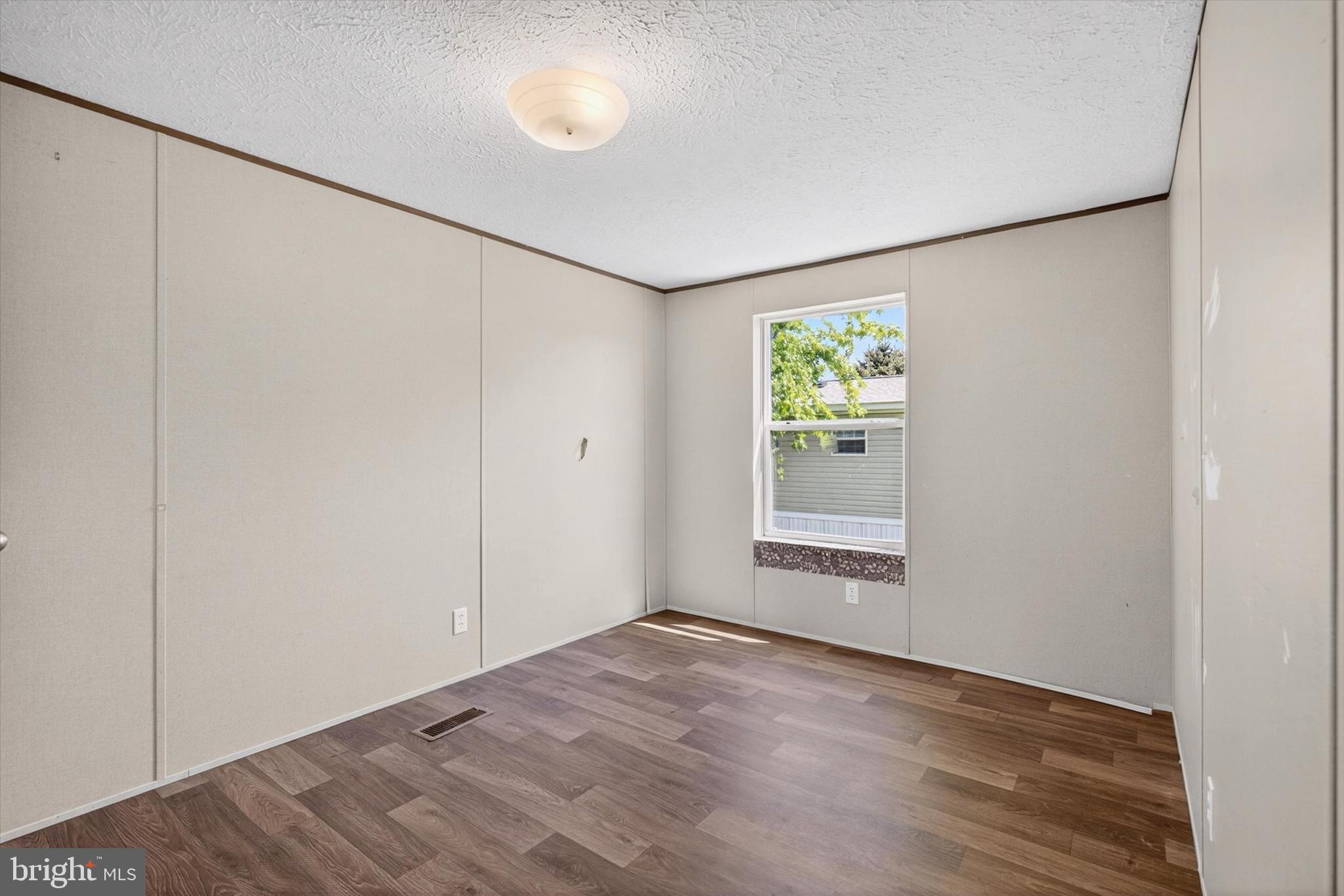 LLEWELLYNS MHP - Residential
