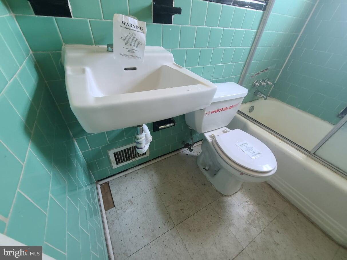 WEST INVERNESS - Residential