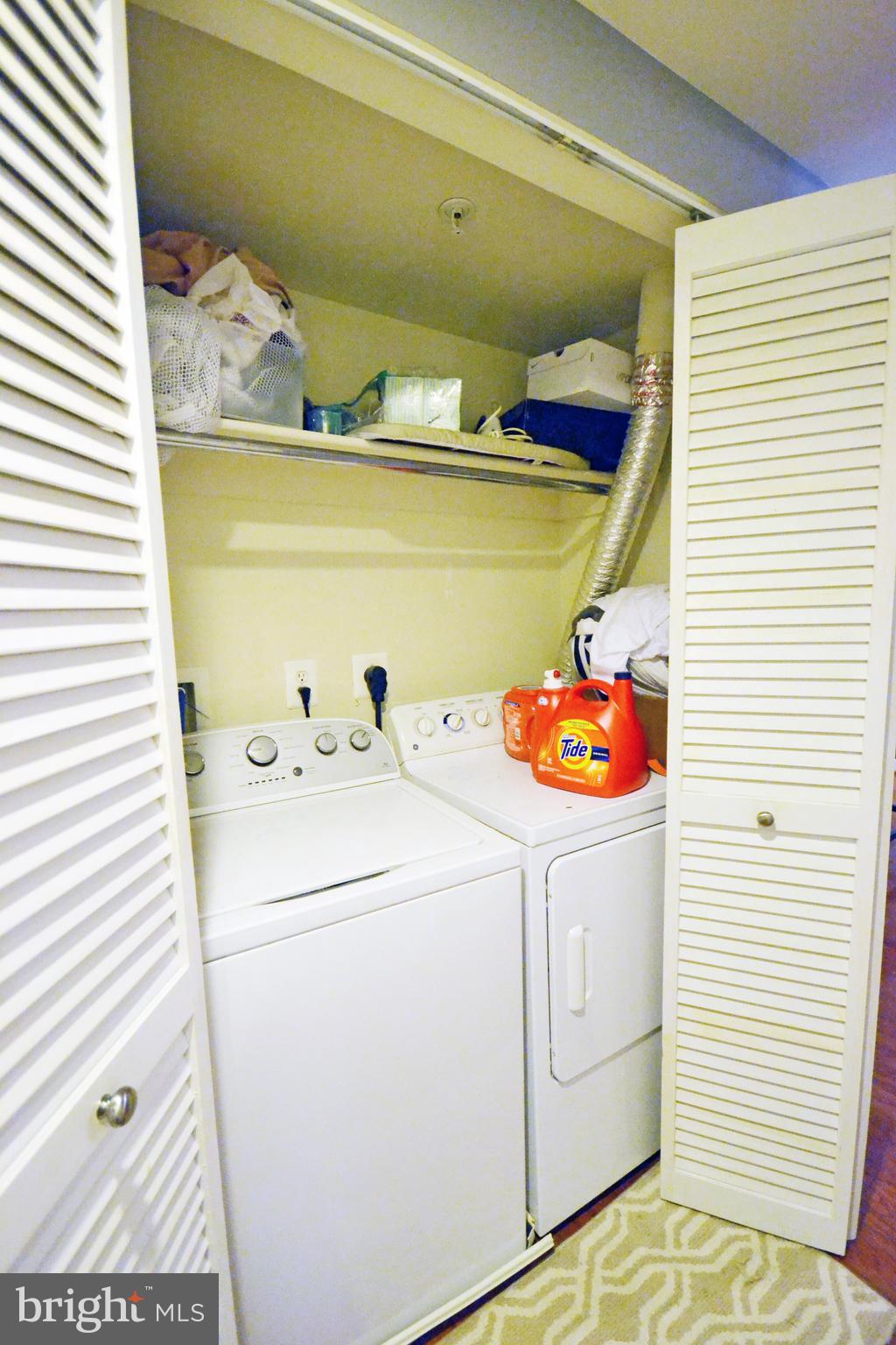 WEST VILLAGE OF SHIRLINGTON - Residential Lease