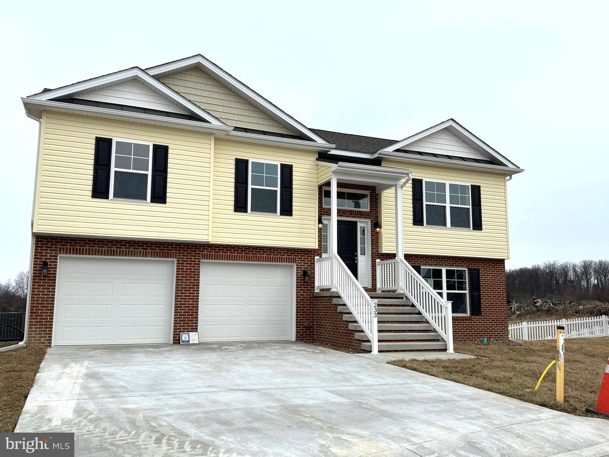 HERITAGE HILLS - Residential