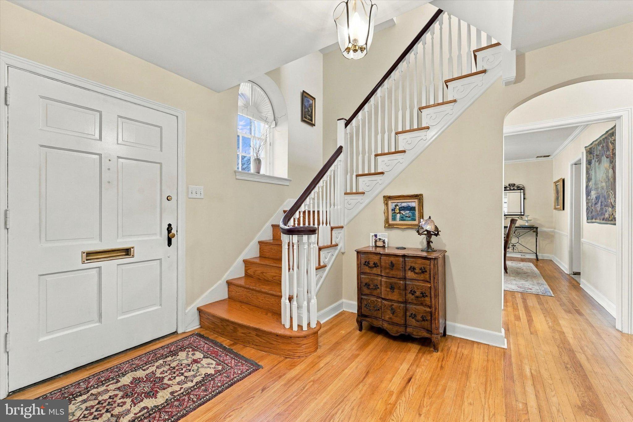 316 WINDING WAY