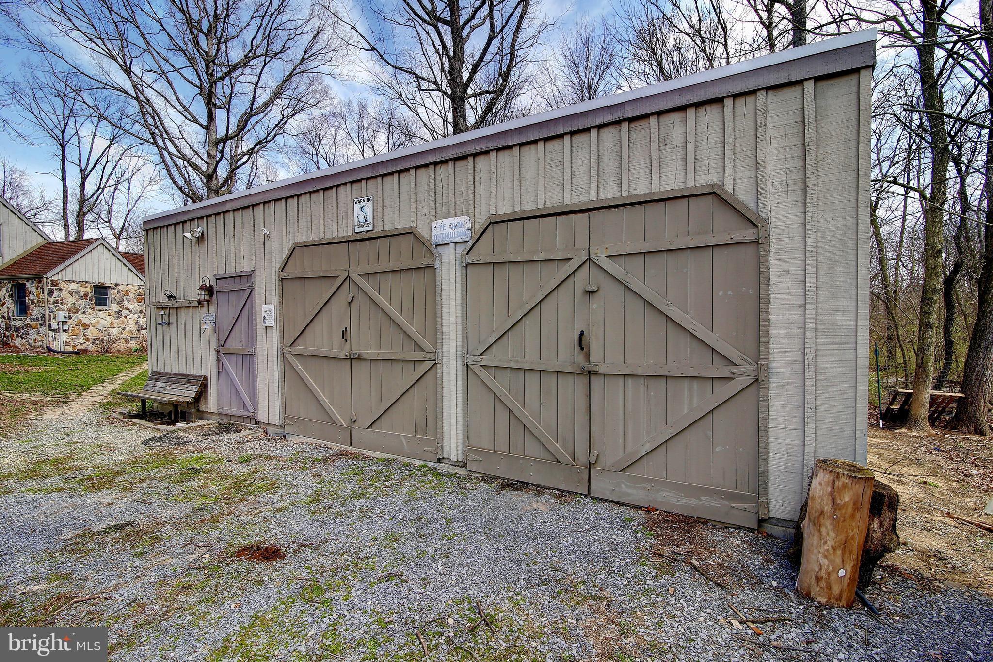 MEADOWLANDS - Residential