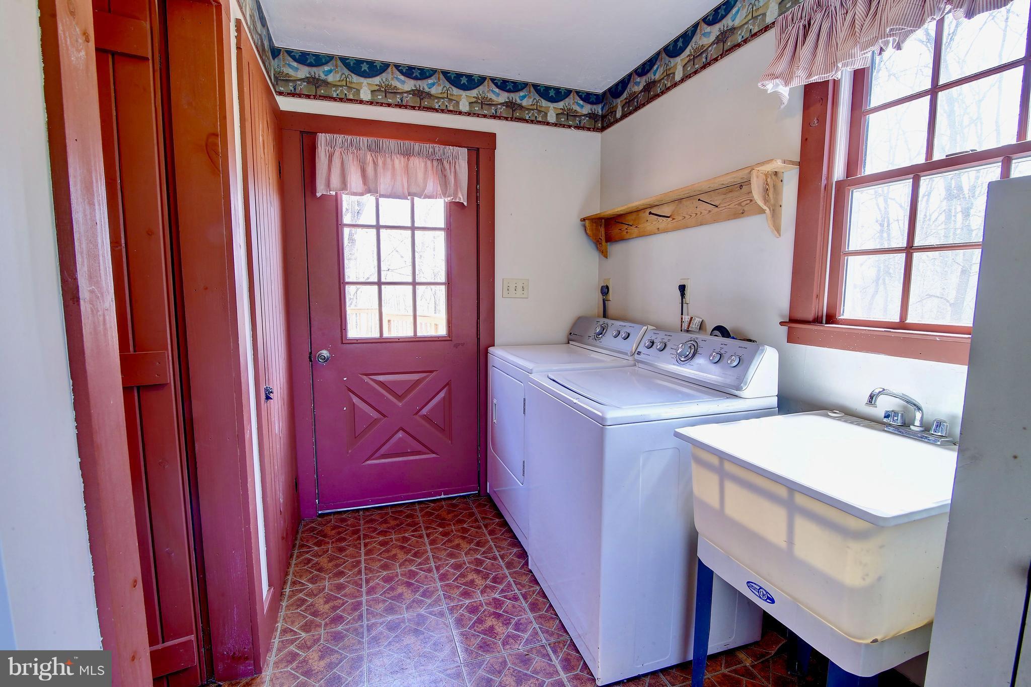 MEADOWLANDS - Residential