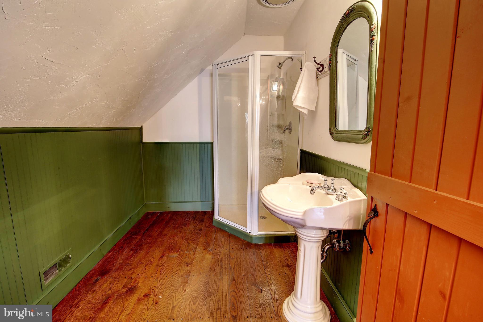 MEADOWLANDS - Residential