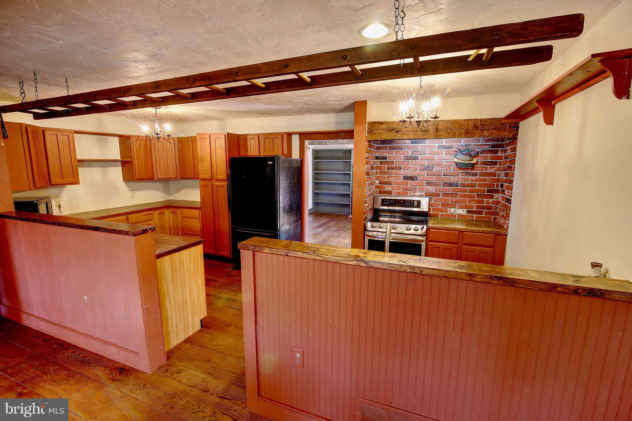 MEADOWLANDS - Residential